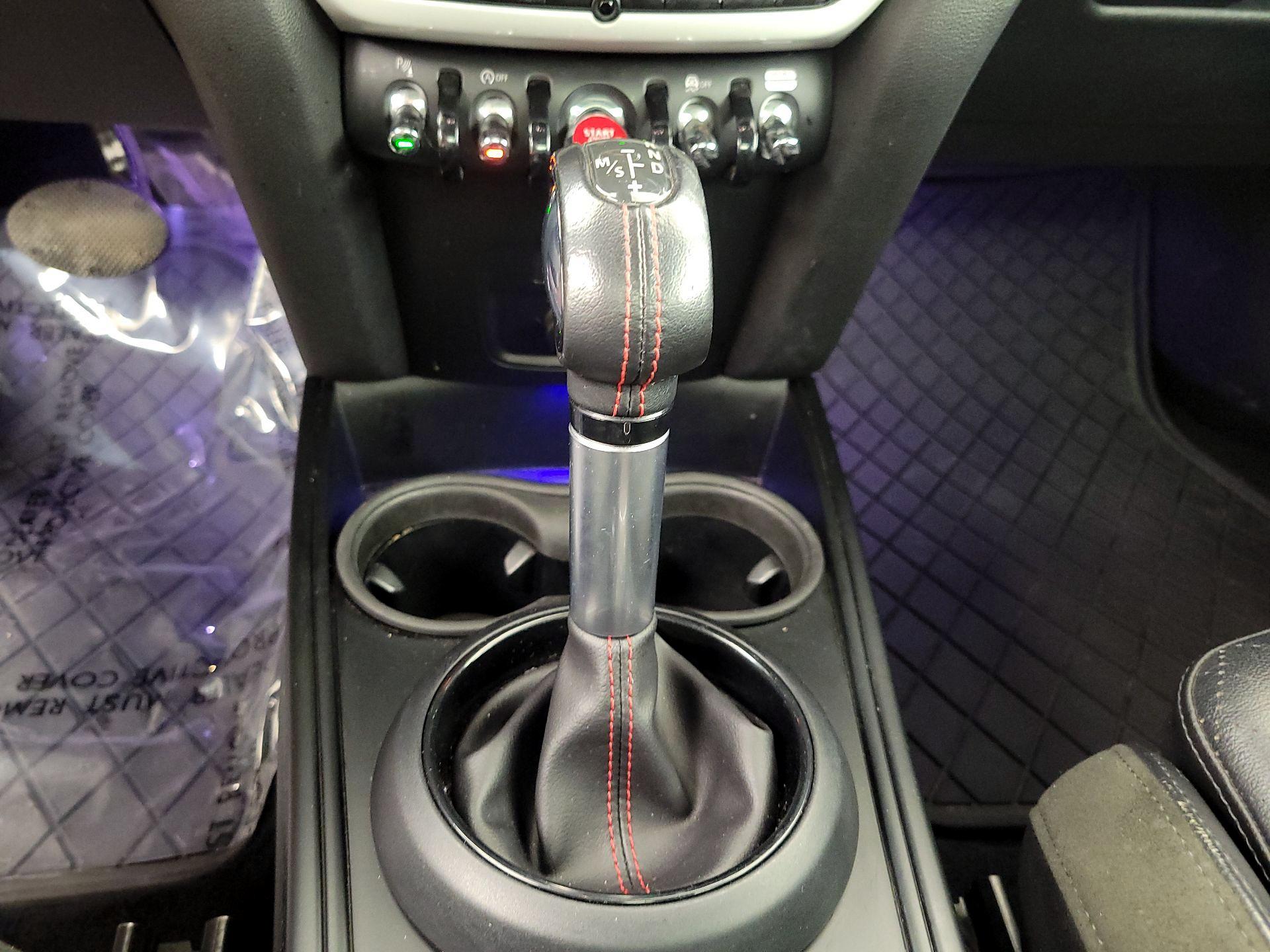 Thumbnail: 2019 MINI Cooper Countryman - 18