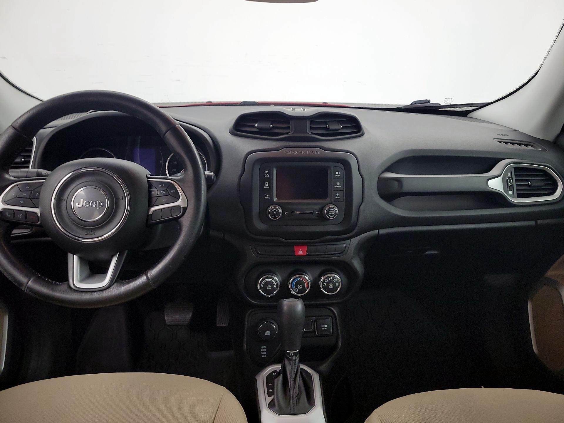 Thumbnail: 2015 Jeep Renegade - 9