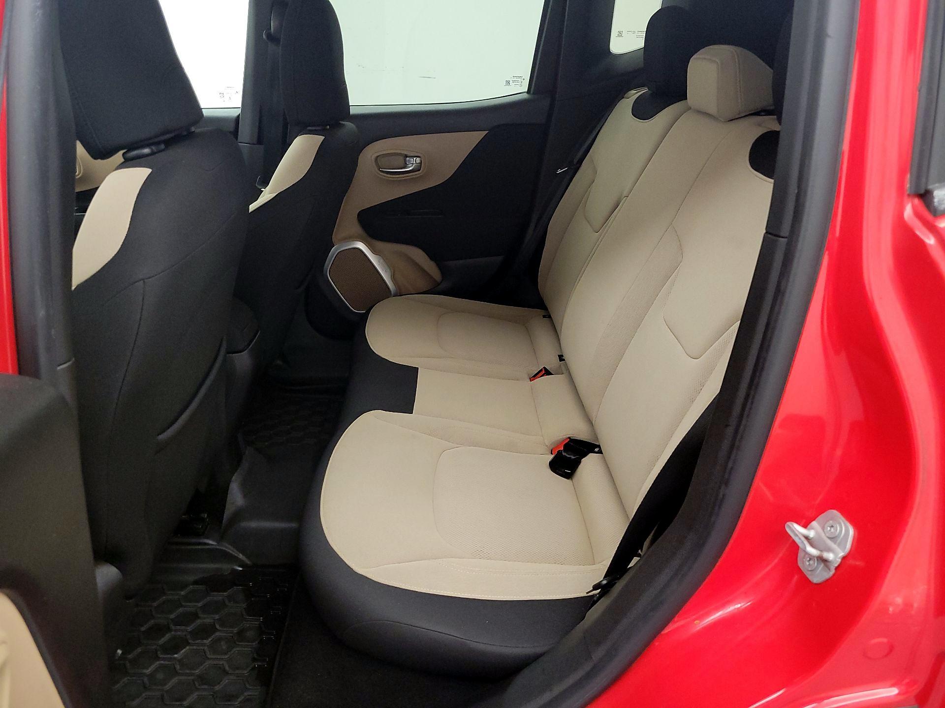 Thumbnail: 2015 Jeep Renegade - 19