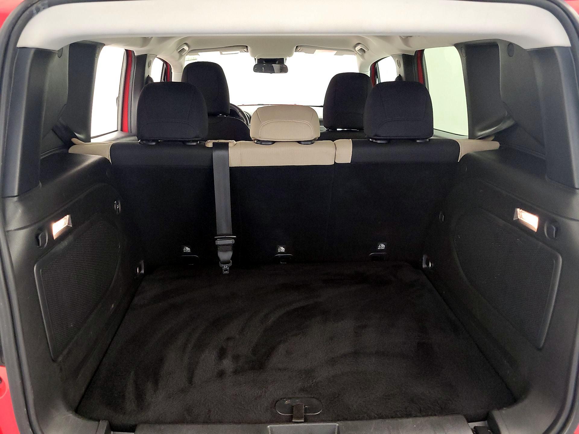 Thumbnail: 2015 Jeep Renegade - 20