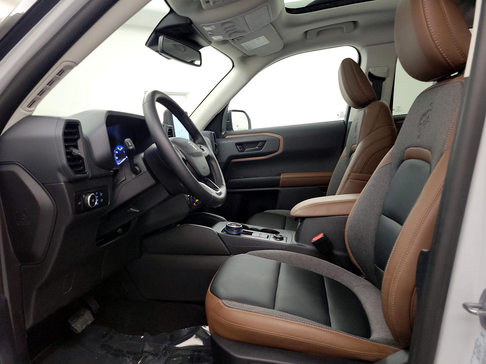 Thumbnail: 2024 Ford Bronco Sport - 11