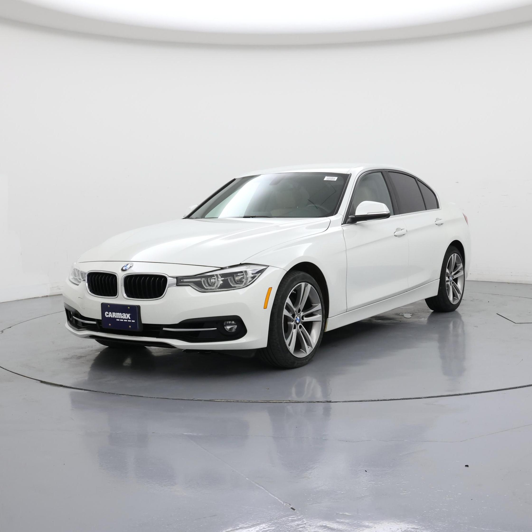 Thumbnail: 2018 BMW 3 Series - 4