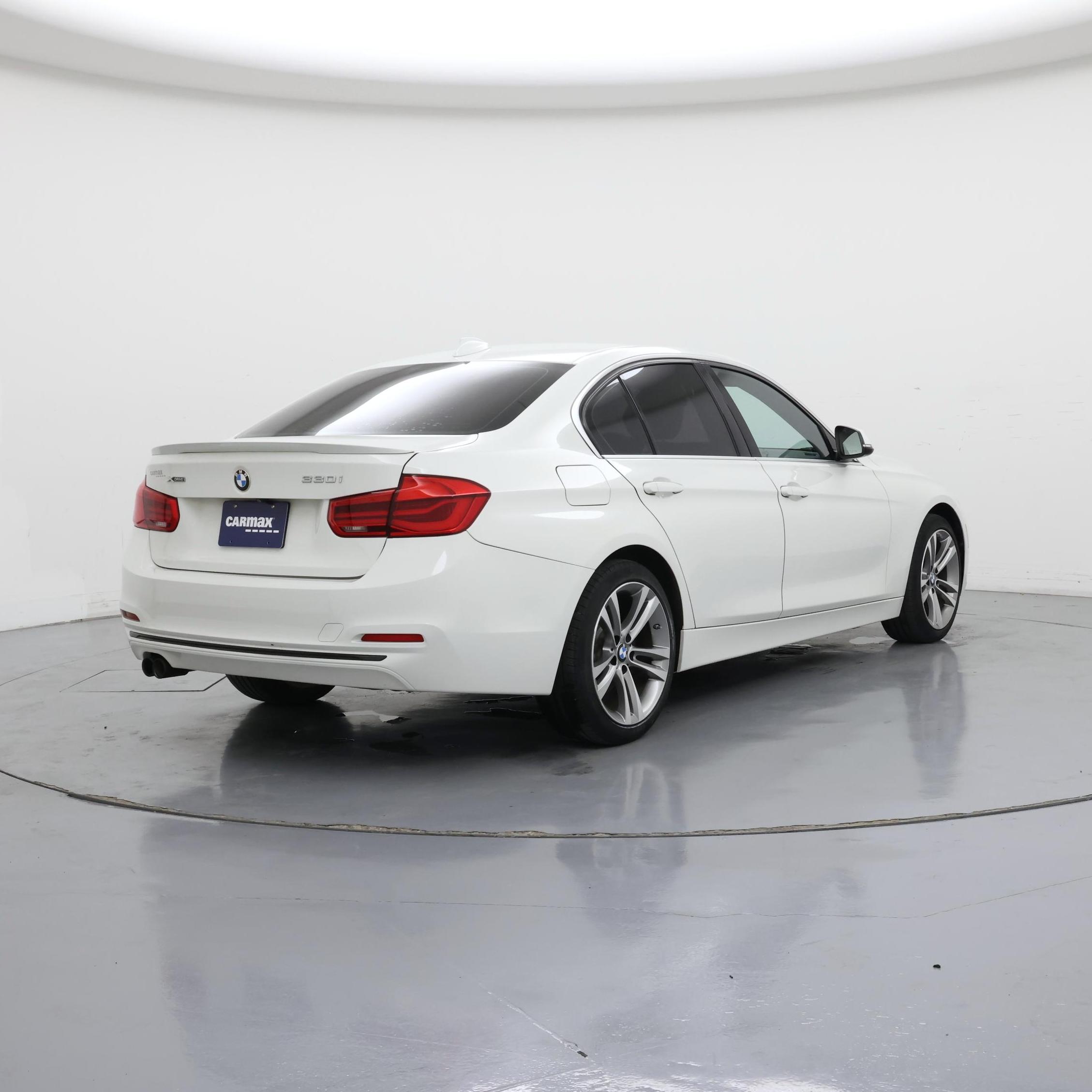 Thumbnail: 2018 BMW 3 Series - 8