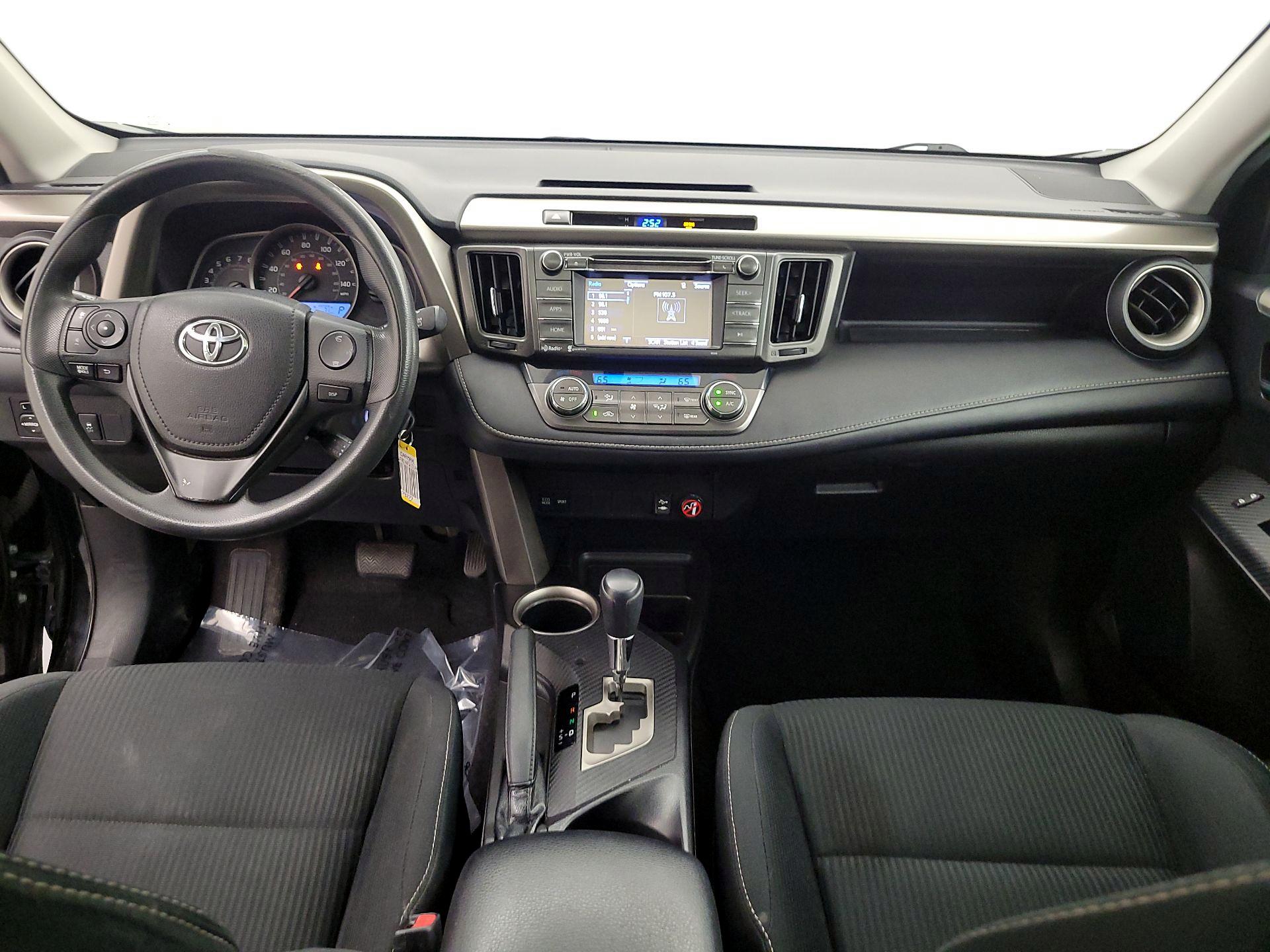 Thumbnail: 2015 Toyota RAV4 - 9