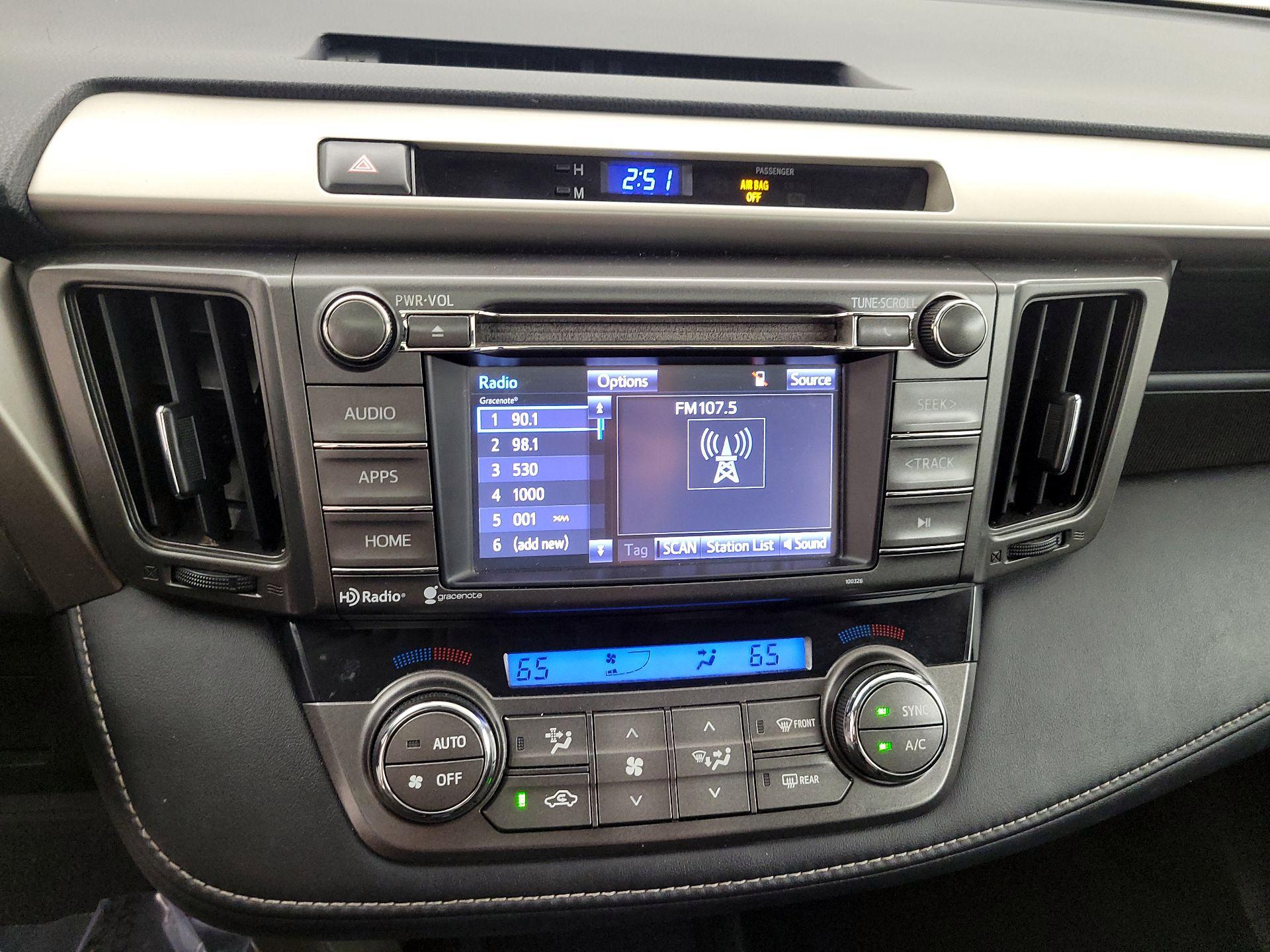 Thumbnail: 2015 Toyota RAV4 - 15