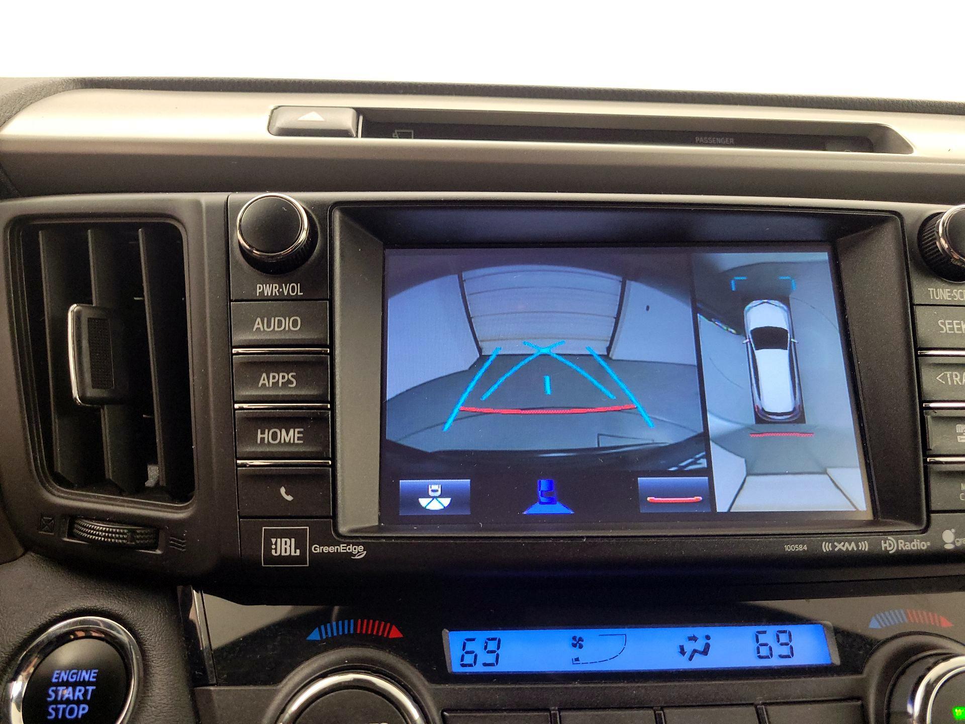 Thumbnail: 2016 Toyota RAV4 - 15