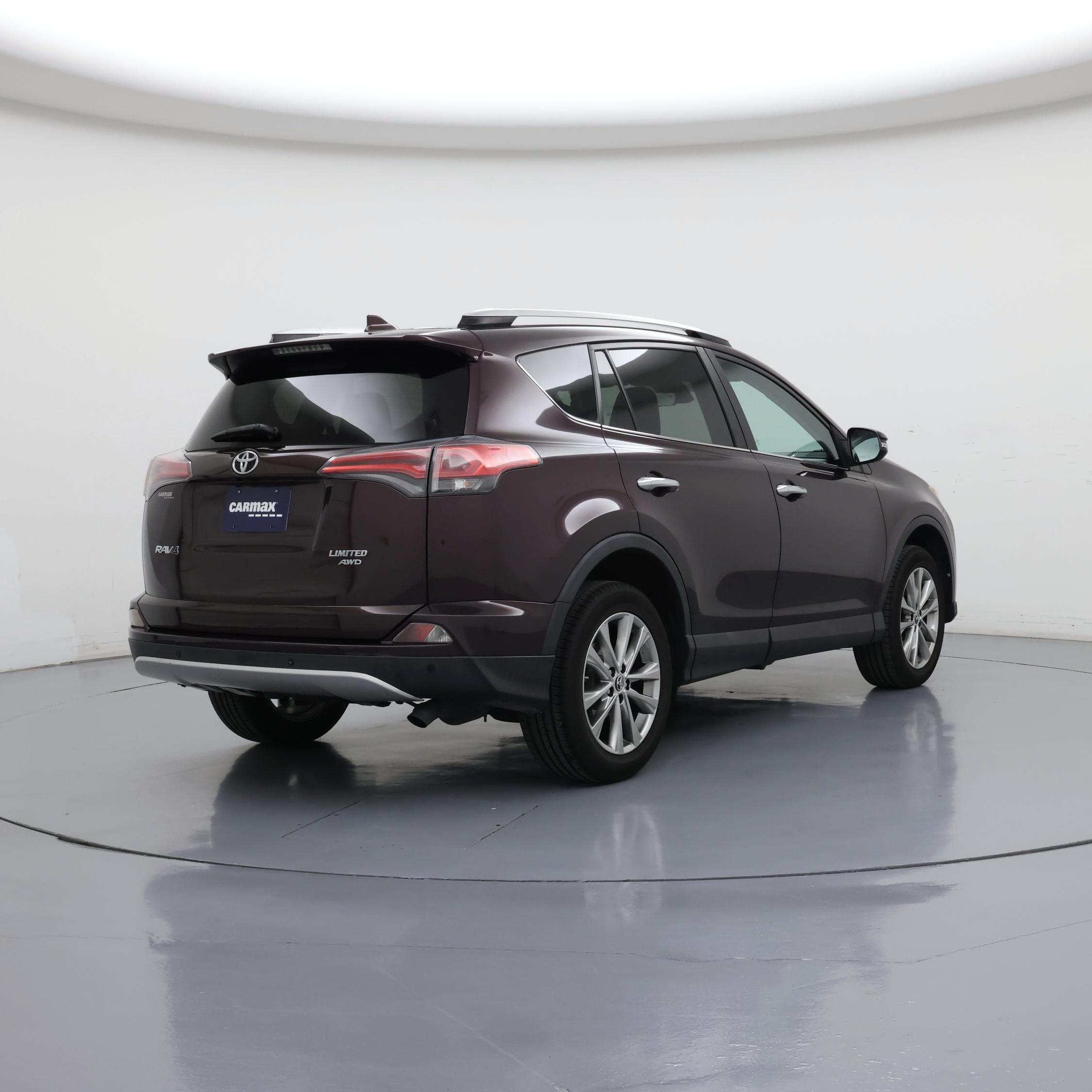 Thumbnail: 2016 Toyota RAV4 - 8