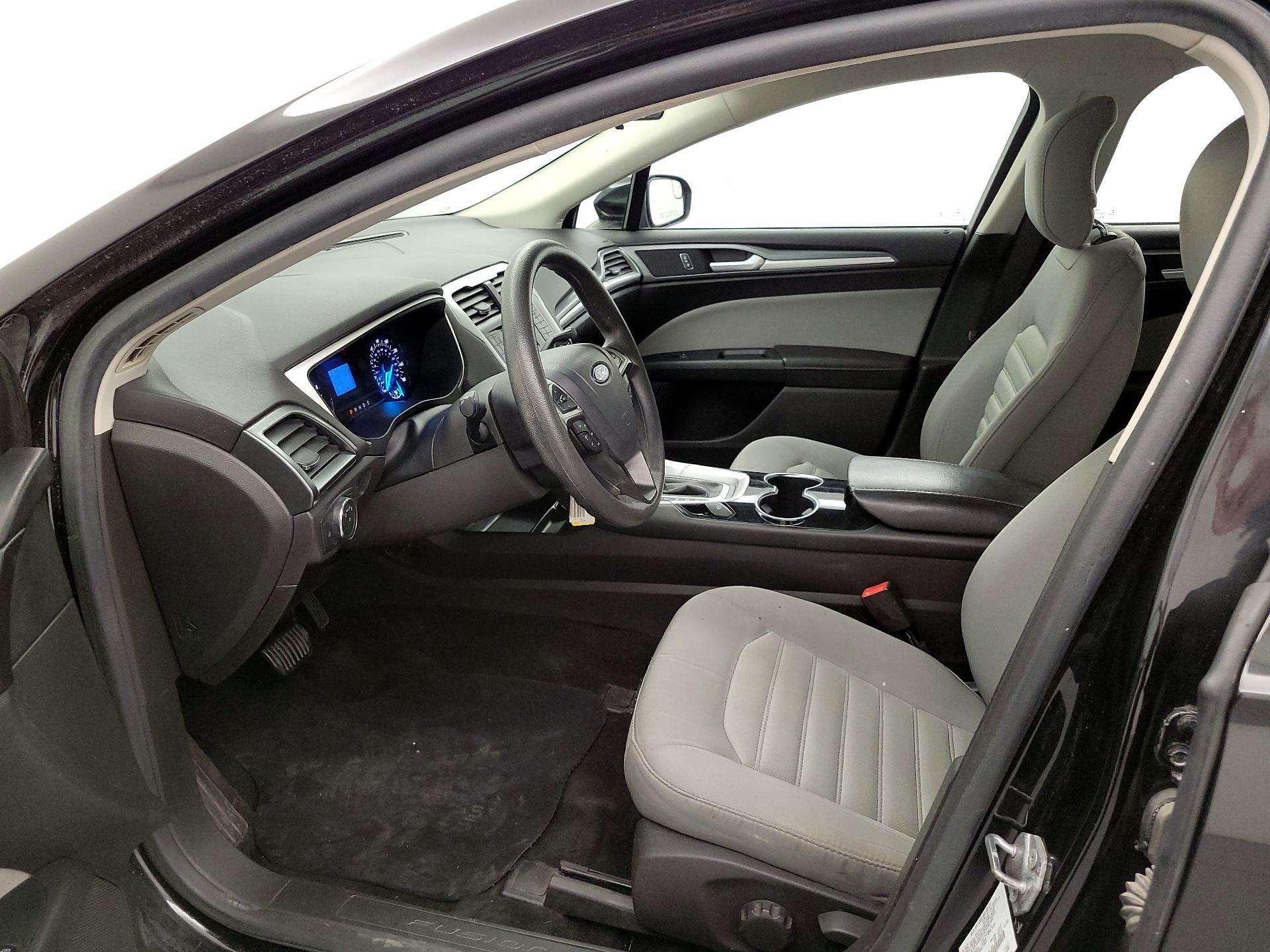 Thumbnail: 2014 Ford Fusion - 11