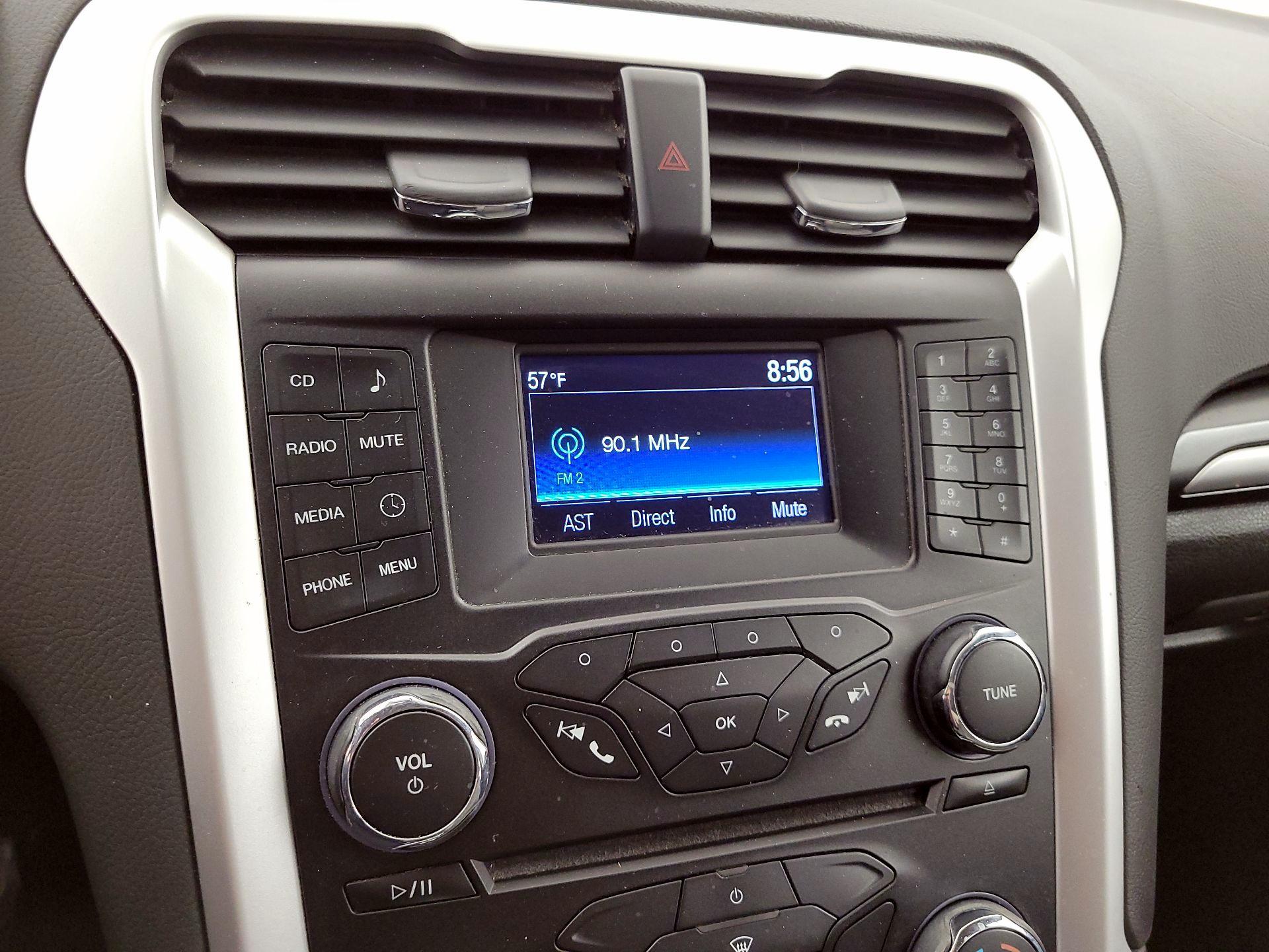 Thumbnail: 2014 Ford Fusion - 14