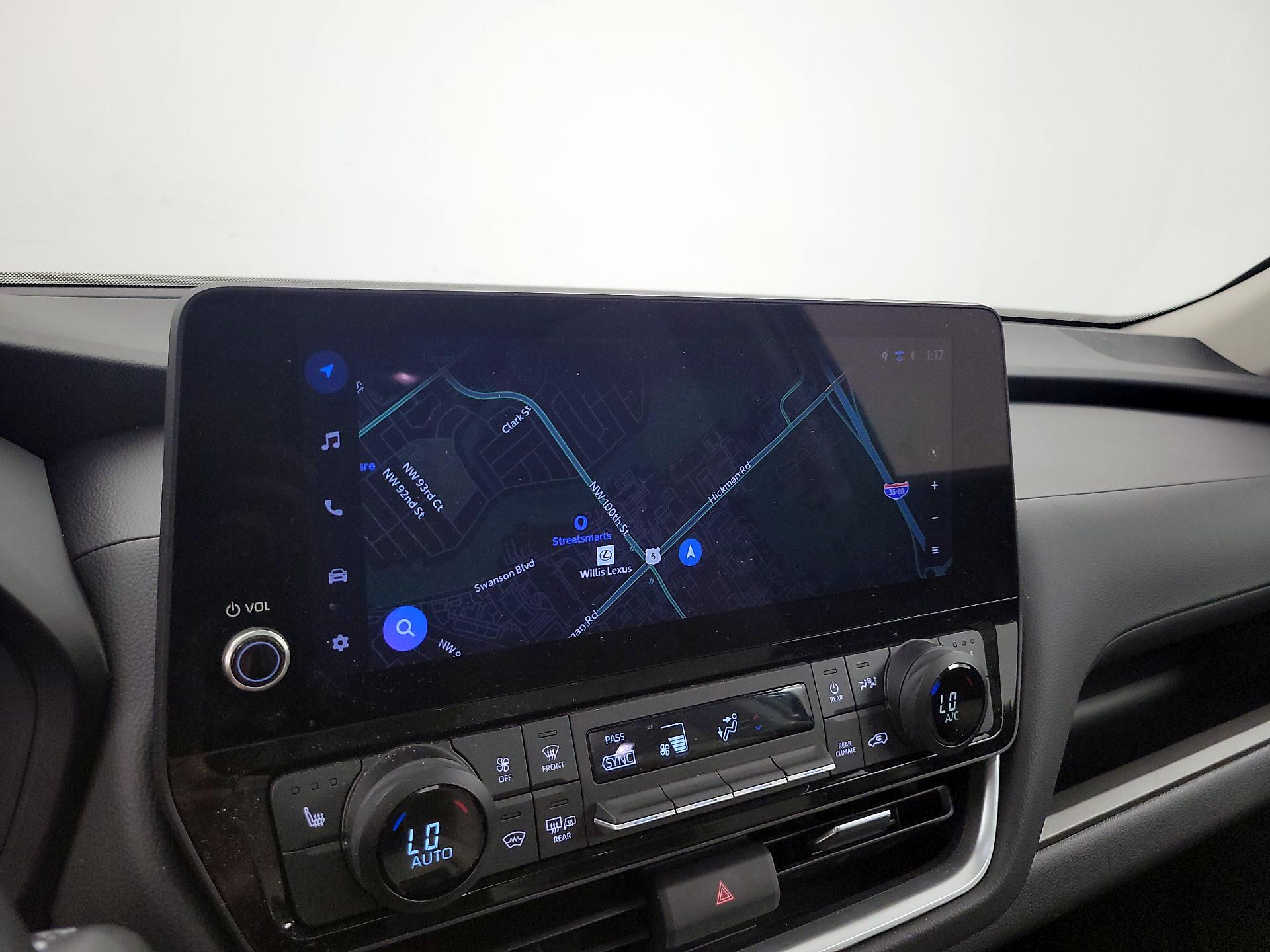 Thumbnail: 2025 Toyota Highlander - 14