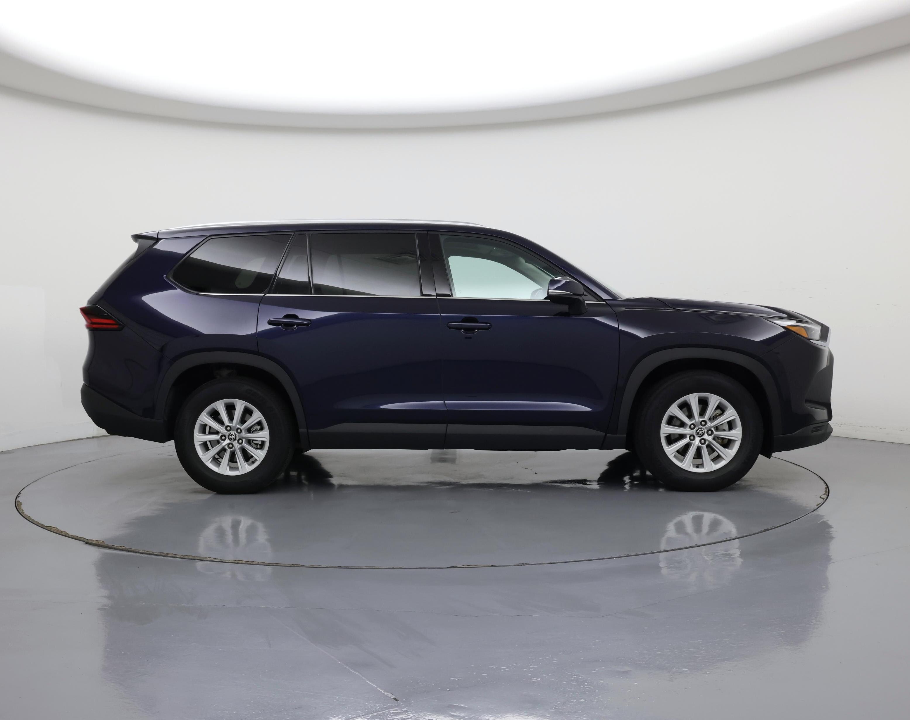 Thumbnail: 2025 Toyota Highlander - 7