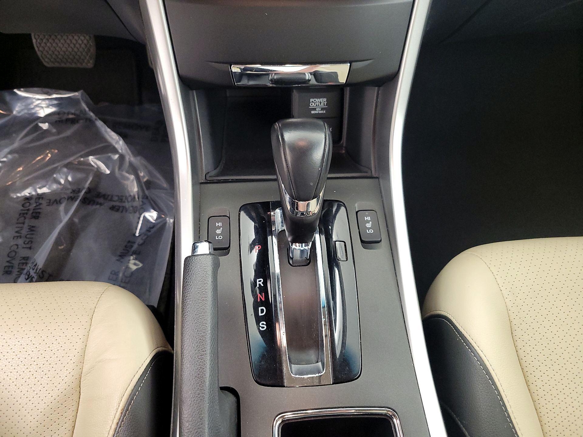 Thumbnail: 2014 Honda Accord - 17