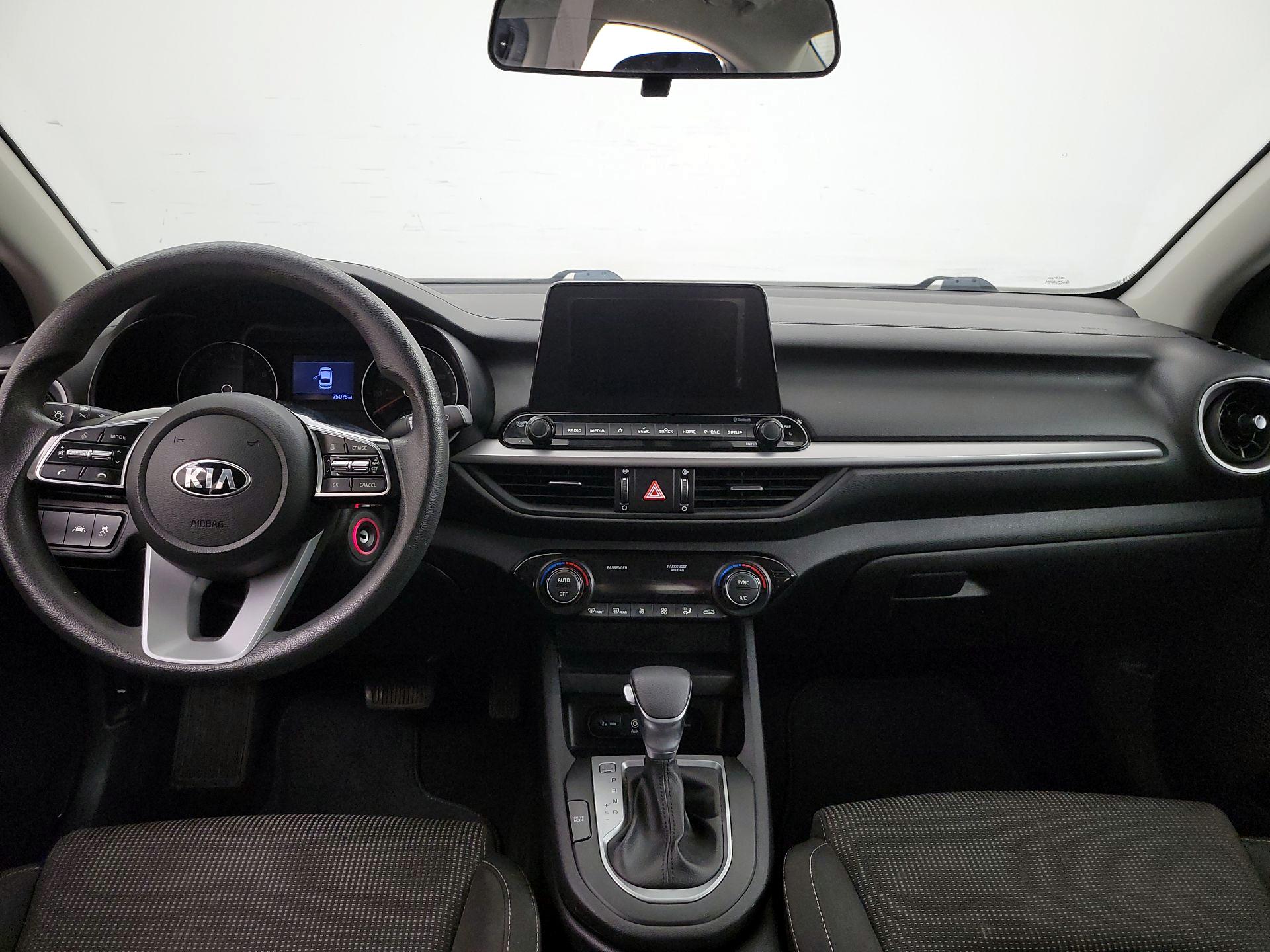 Thumbnail: 2019 Kia Forte - 9