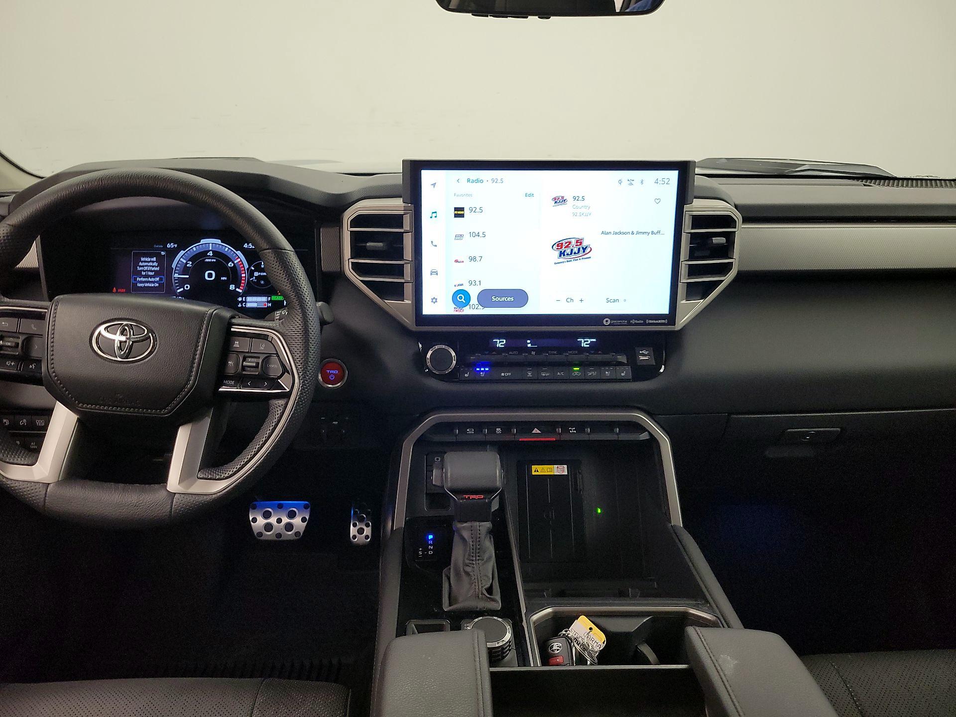 Thumbnail: 2024 Toyota Tundra - 9