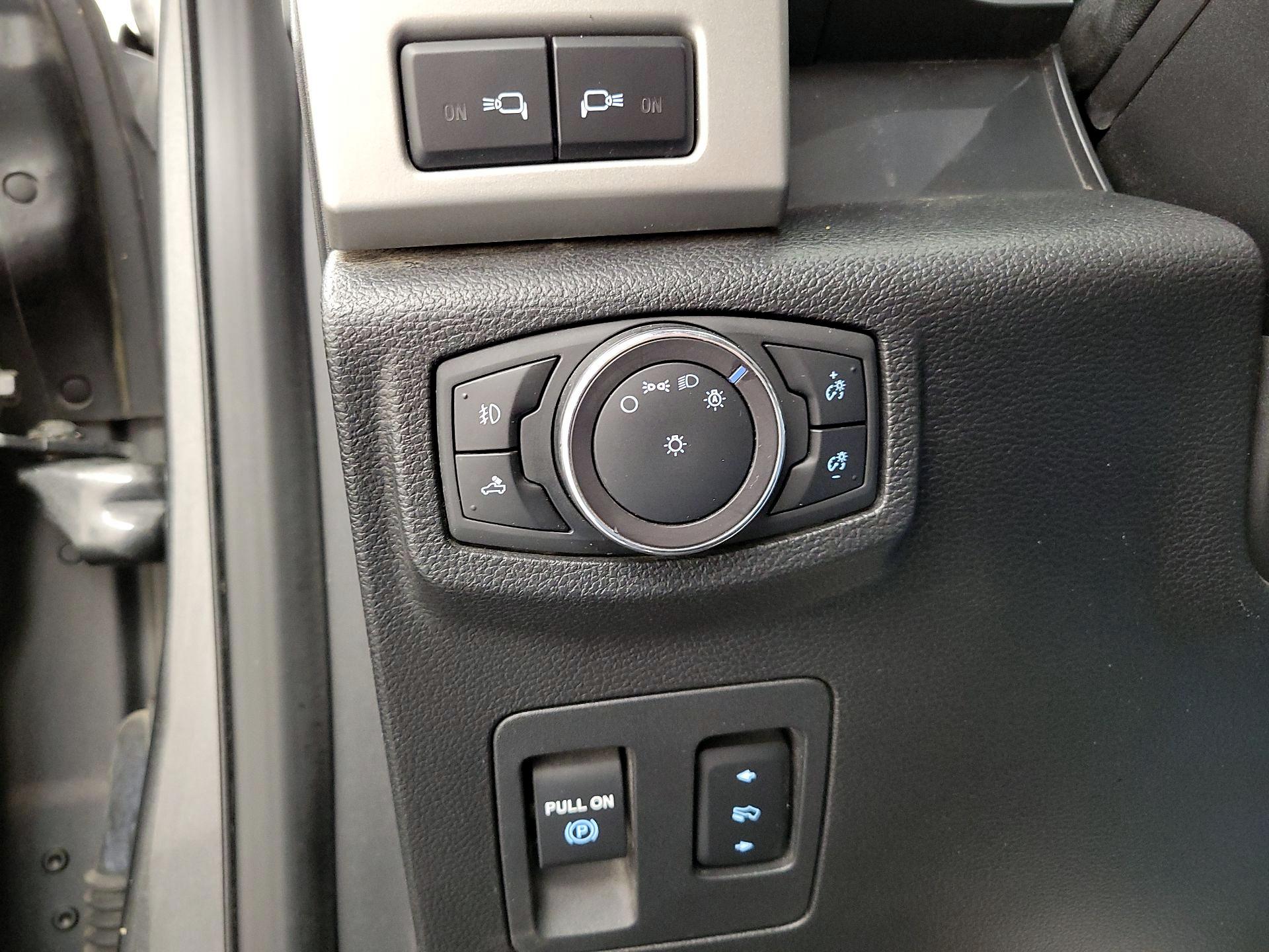 Thumbnail: 2019 Ford F-150 - 13