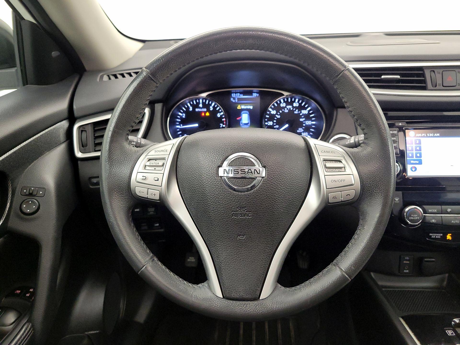 Thumbnail: 2016 Nissan Rogue - 10