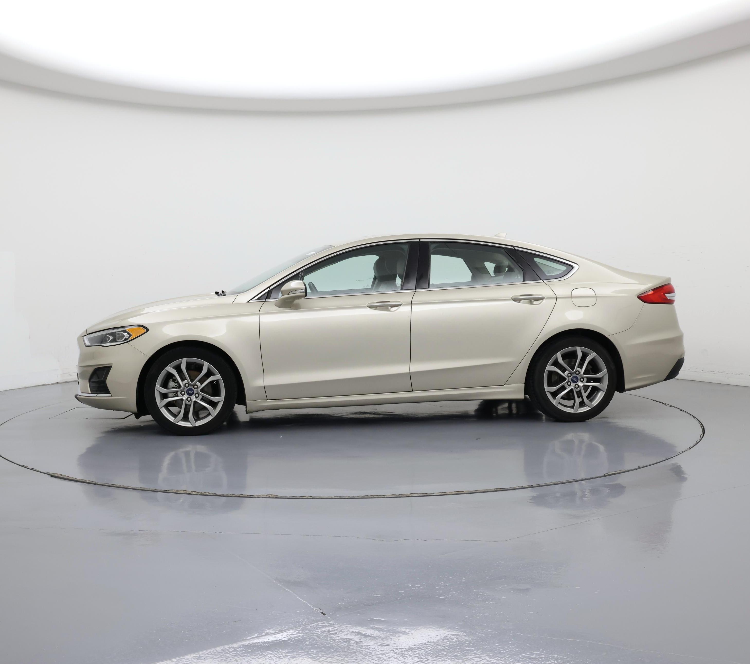 Thumbnail: 2019 Ford Fusion - 3