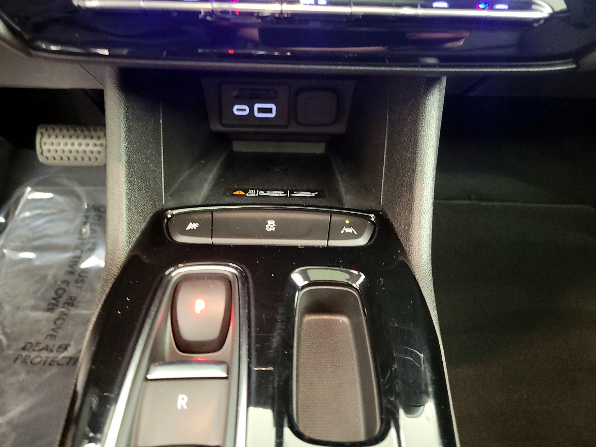 Thumbnail: 2023 Chevrolet Bolt EUV - 19