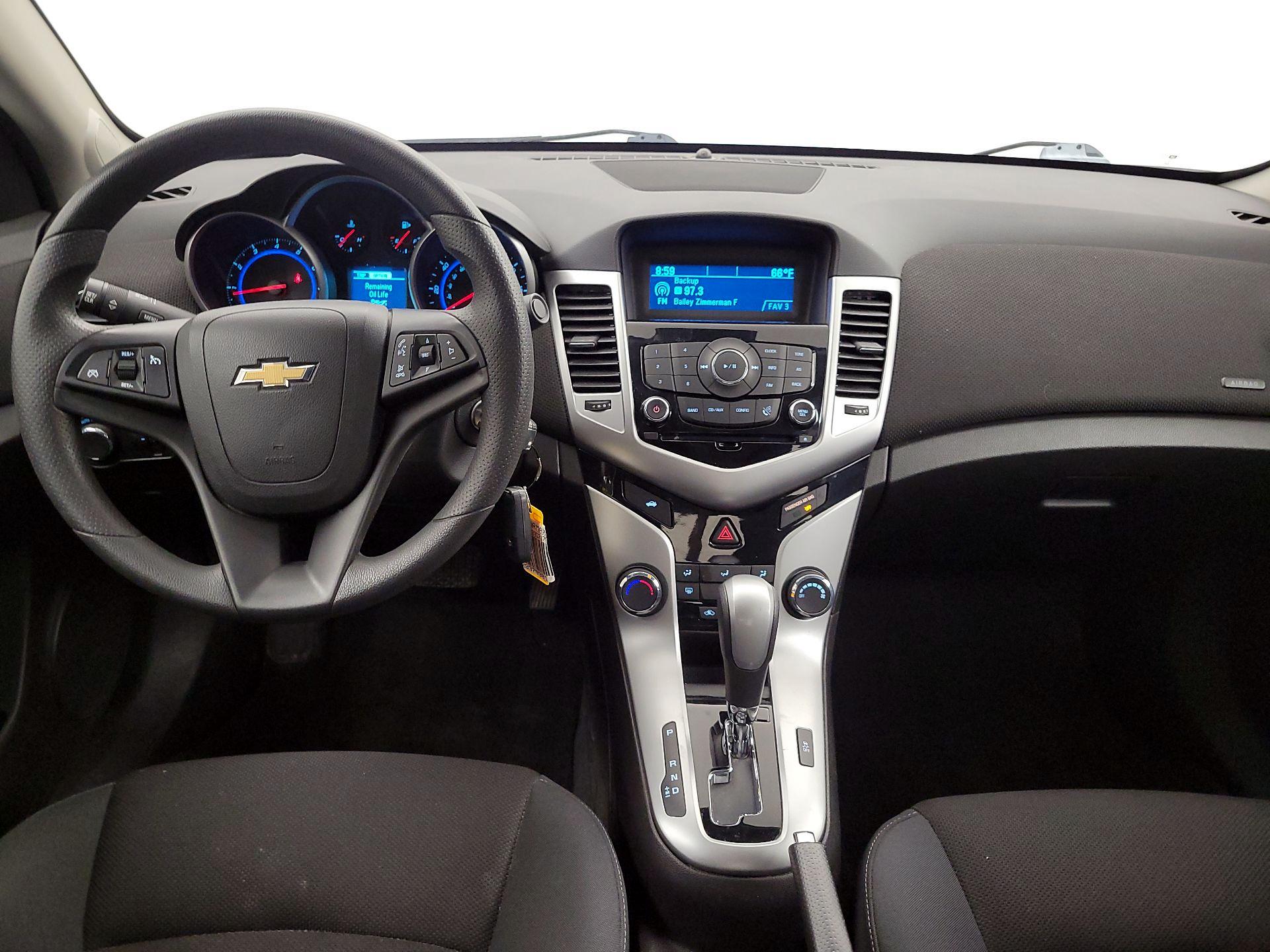 Thumbnail: 2016 Chevrolet Cruze - 9