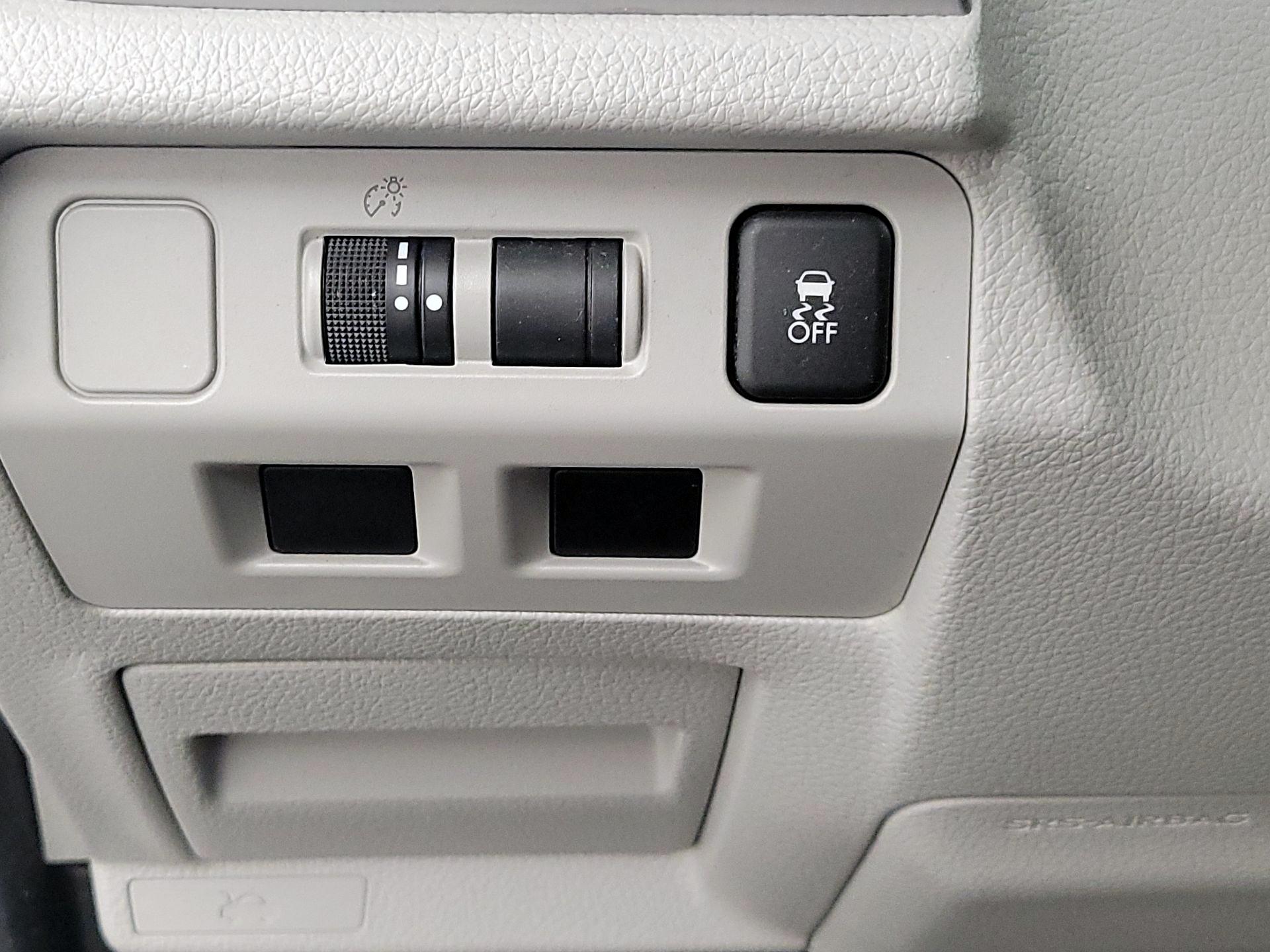 Thumbnail: 2016 Subaru Forester - 13