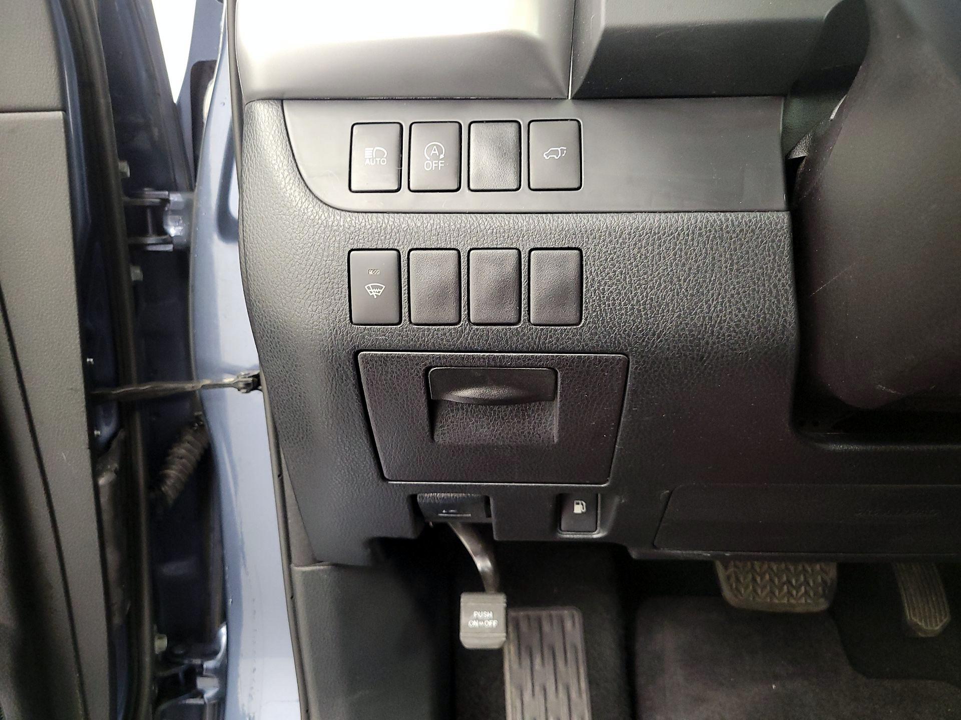 Thumbnail: 2017 Toyota Highlander - 13