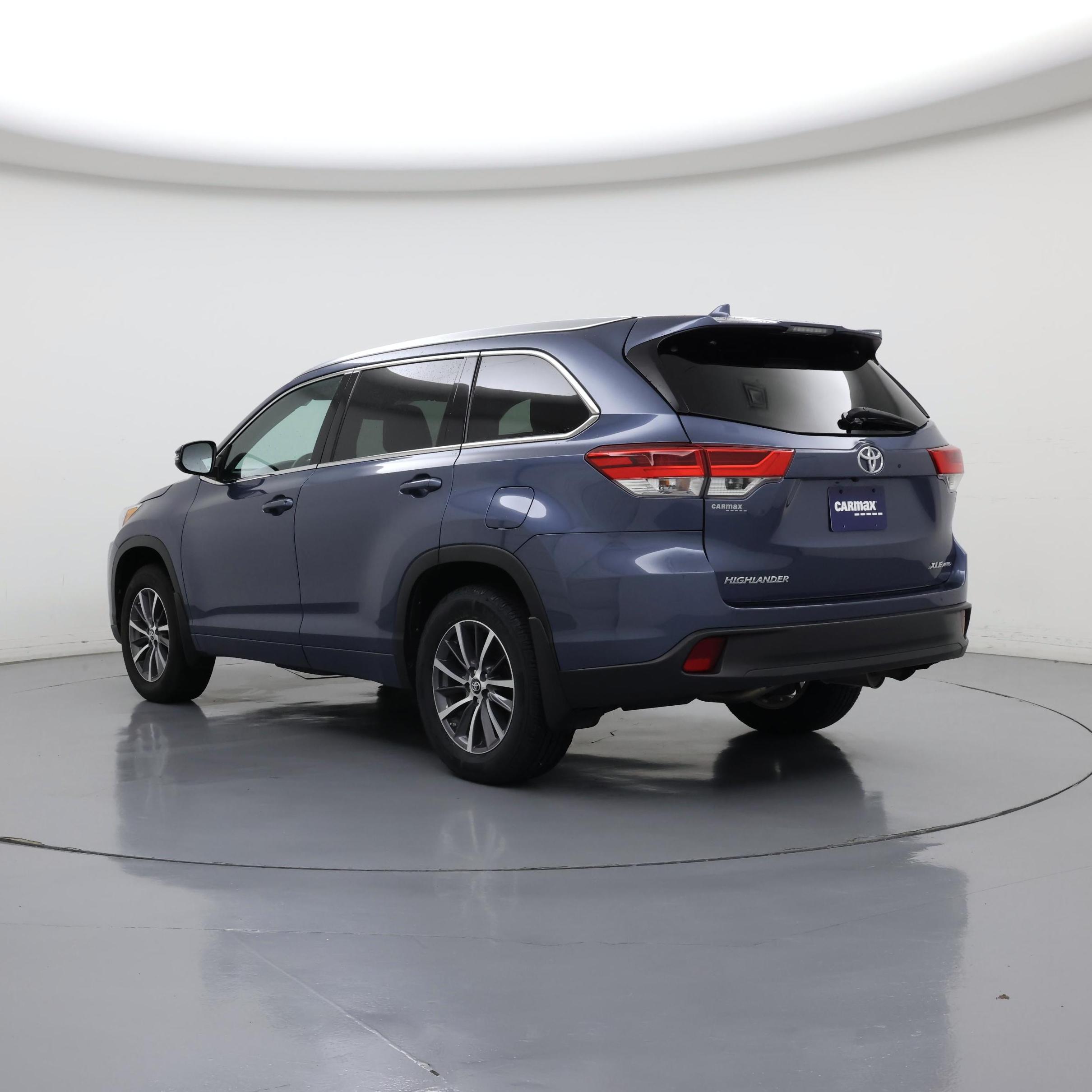 Thumbnail: 2017 Toyota Highlander - 2