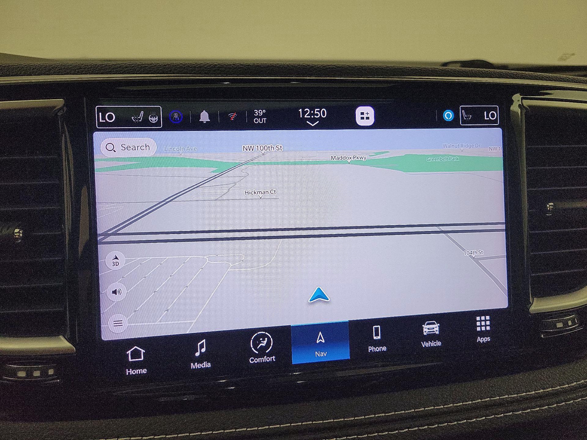 Thumbnail: 2022 Chrysler Pacifica - 14