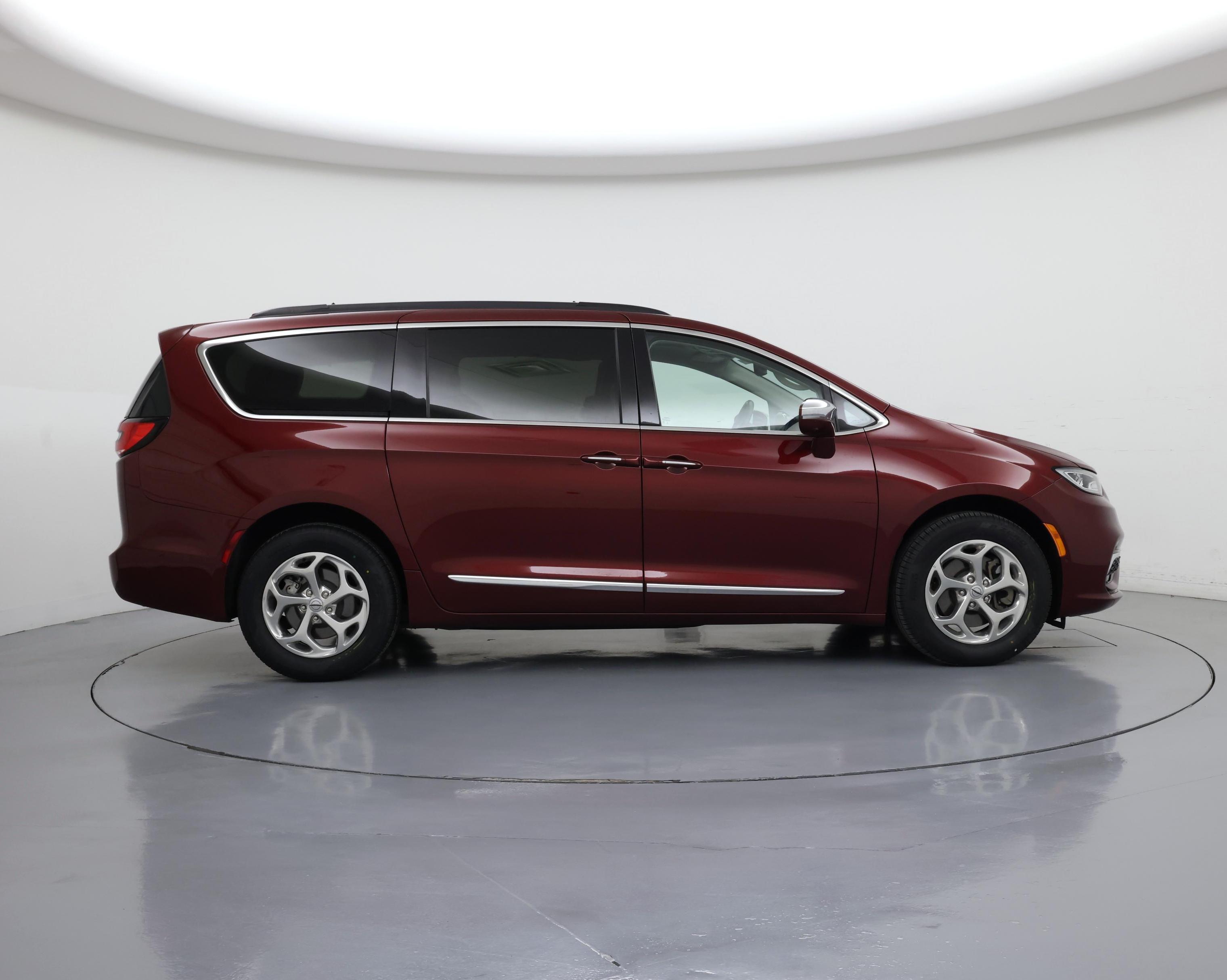 Thumbnail: 2022 Chrysler Pacifica - 7