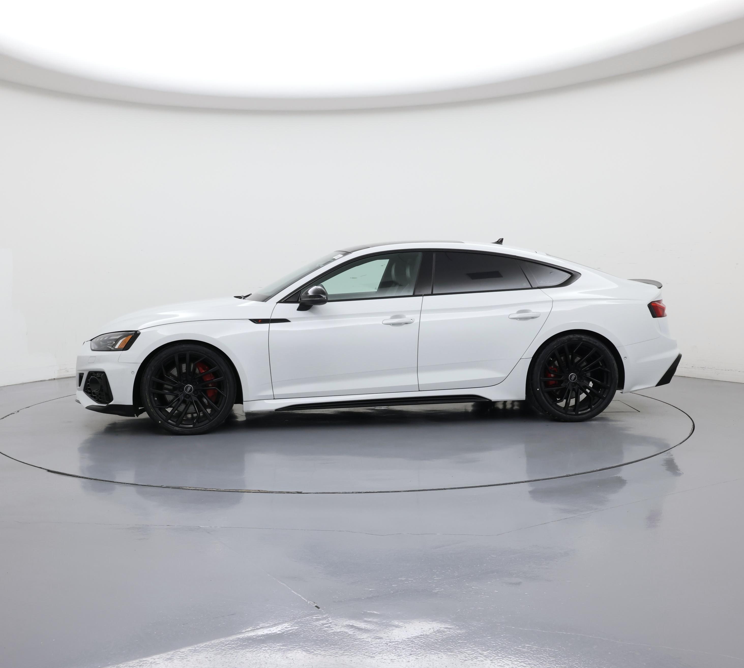 Thumbnail: 2021 Audi RS 5 - 3