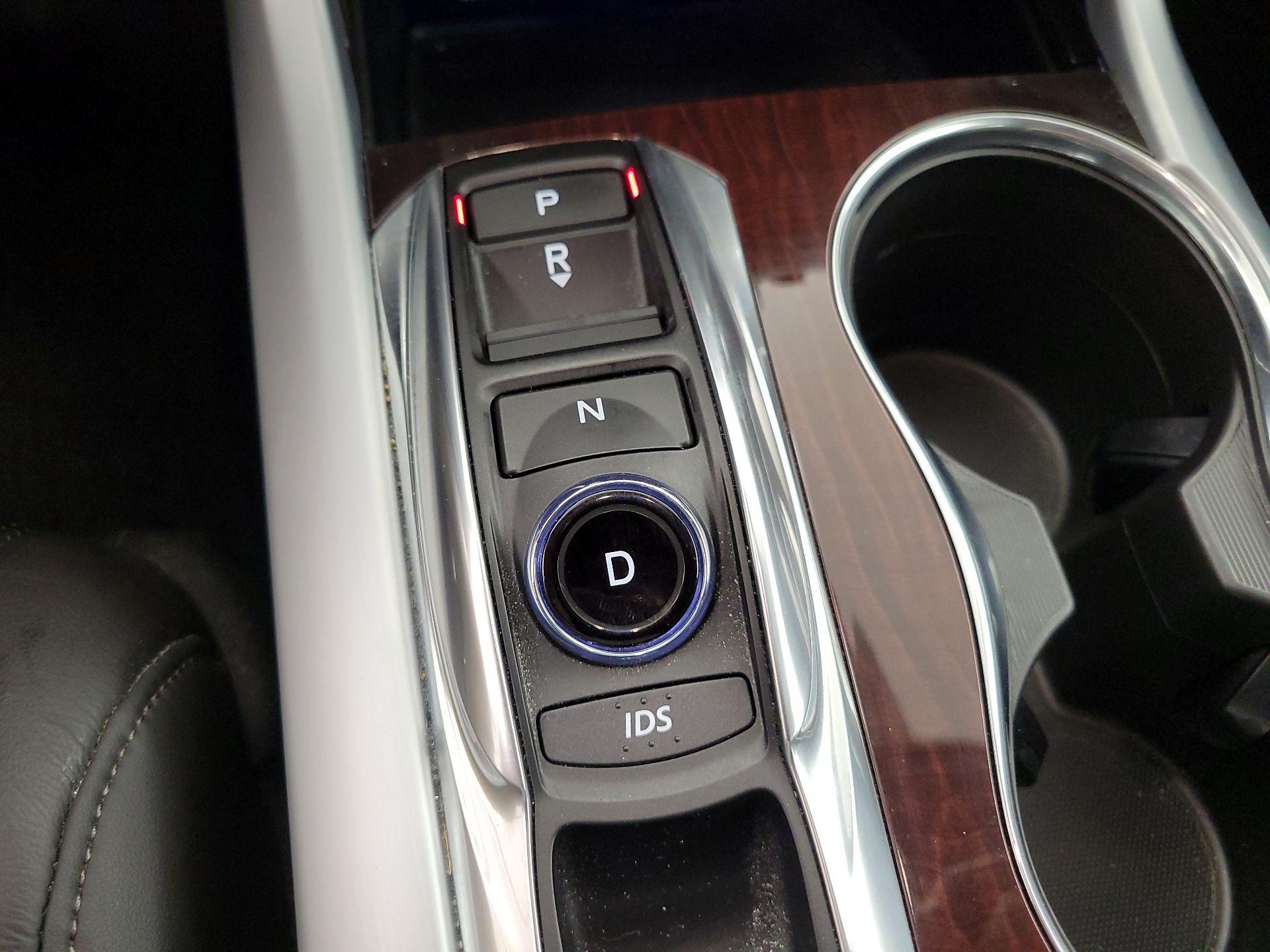 Thumbnail: 2015 Acura TLX - 18