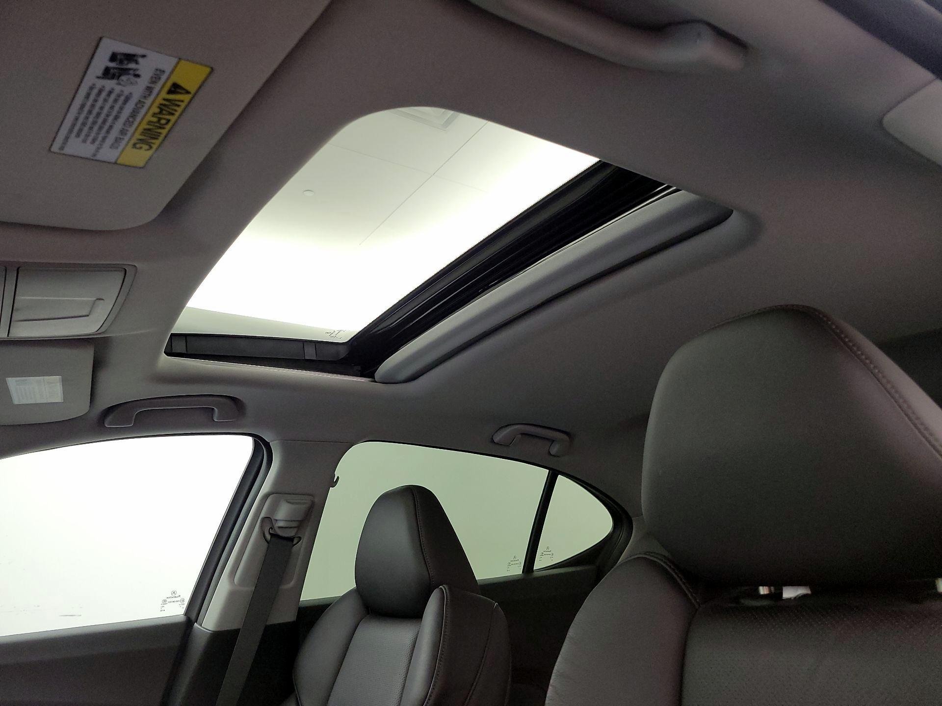 Thumbnail: 2015 Acura TLX - 20