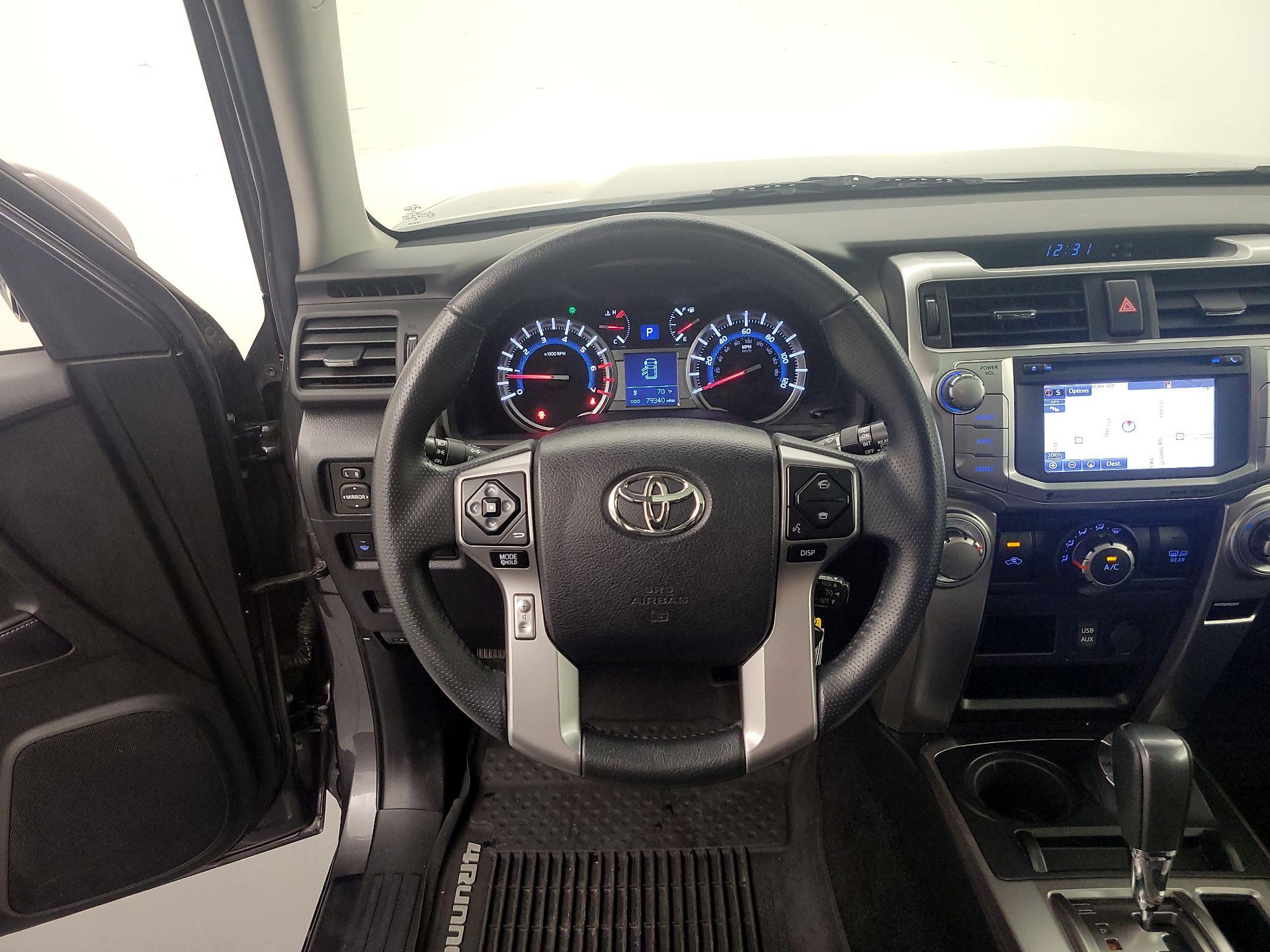 Thumbnail: 2018 Toyota 4Runner - 10