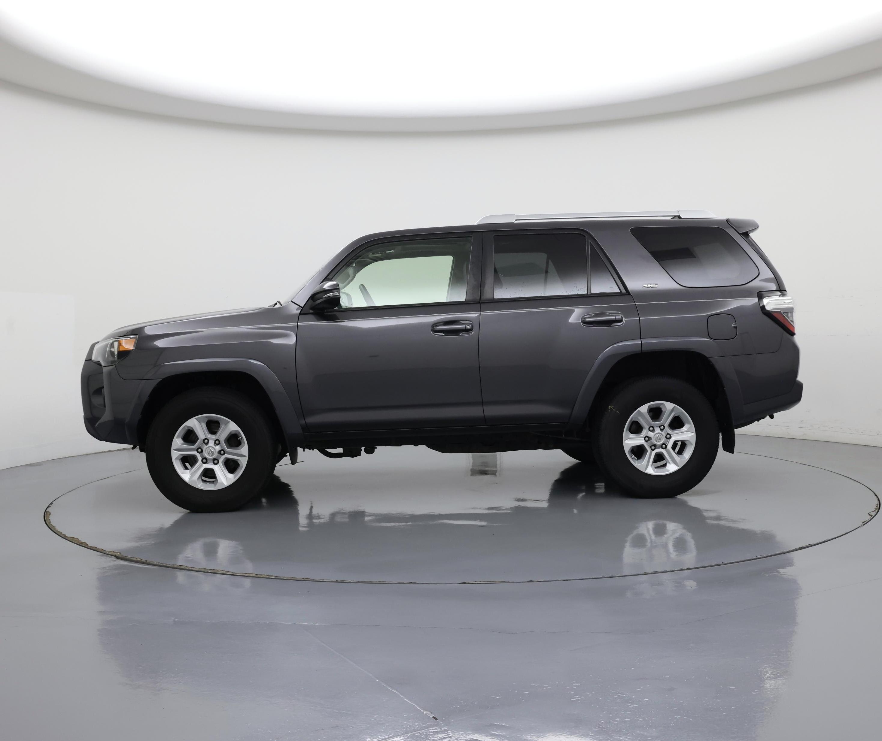 Thumbnail: 2018 Toyota 4Runner - 3