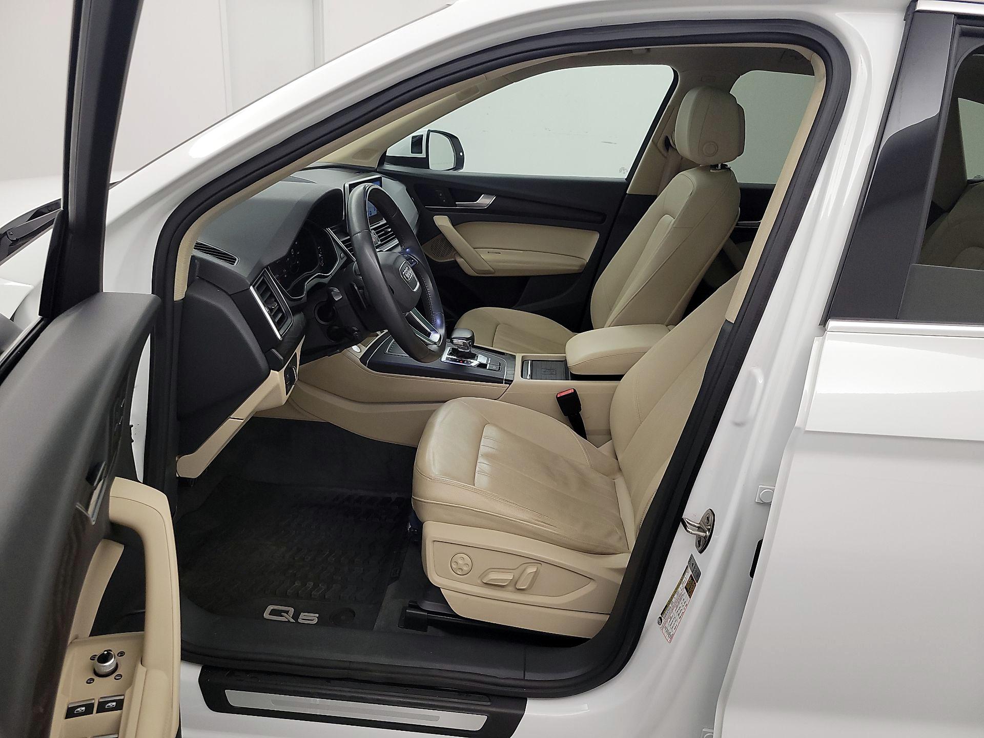 Thumbnail: 2019 Audi Q5 - 11