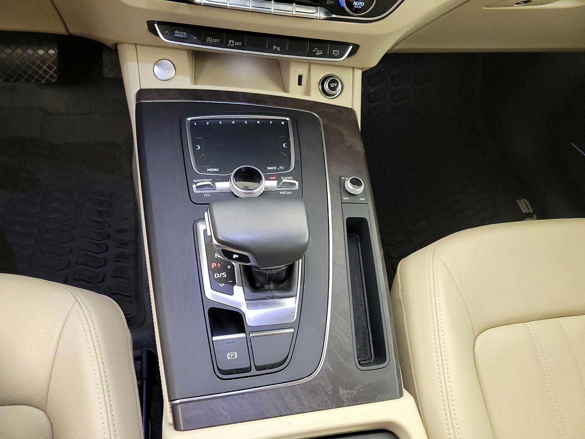 Thumbnail: 2019 Audi Q5 - 18