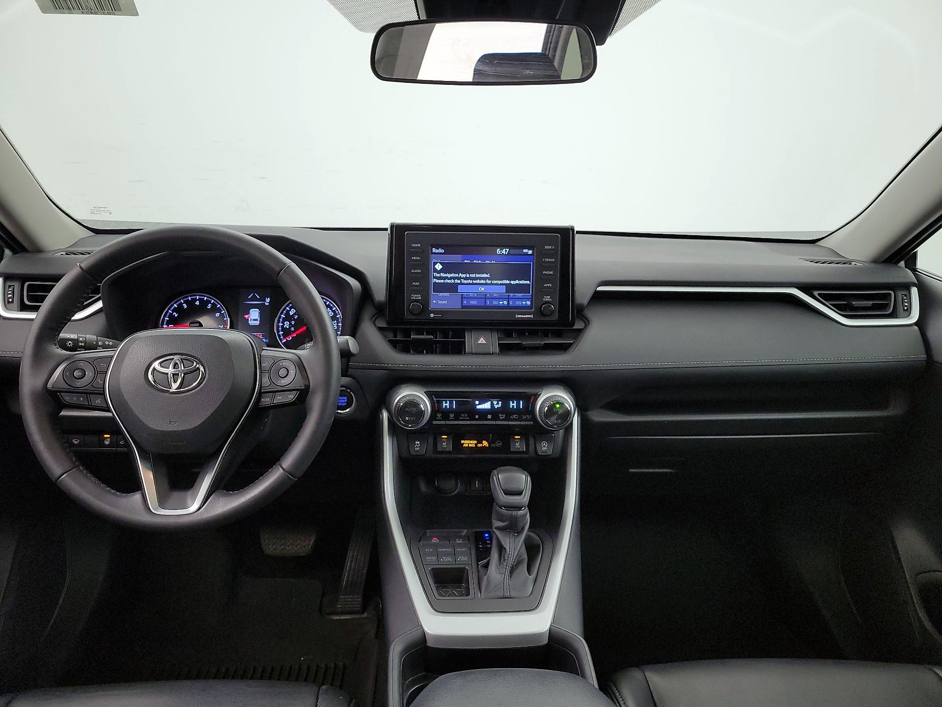 Thumbnail: 2021 Toyota RAV4 - 9