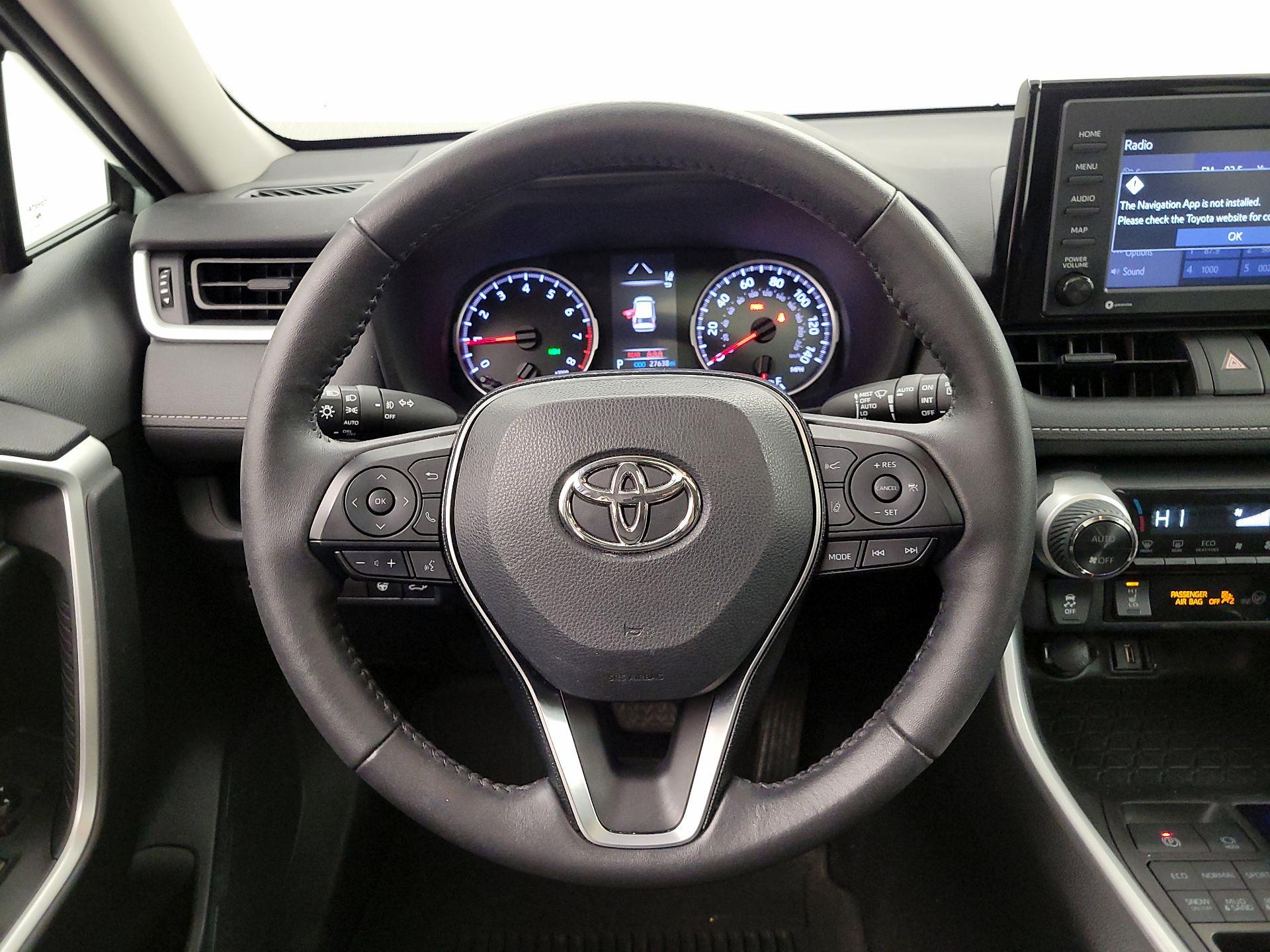 Thumbnail: 2021 Toyota RAV4 - 10