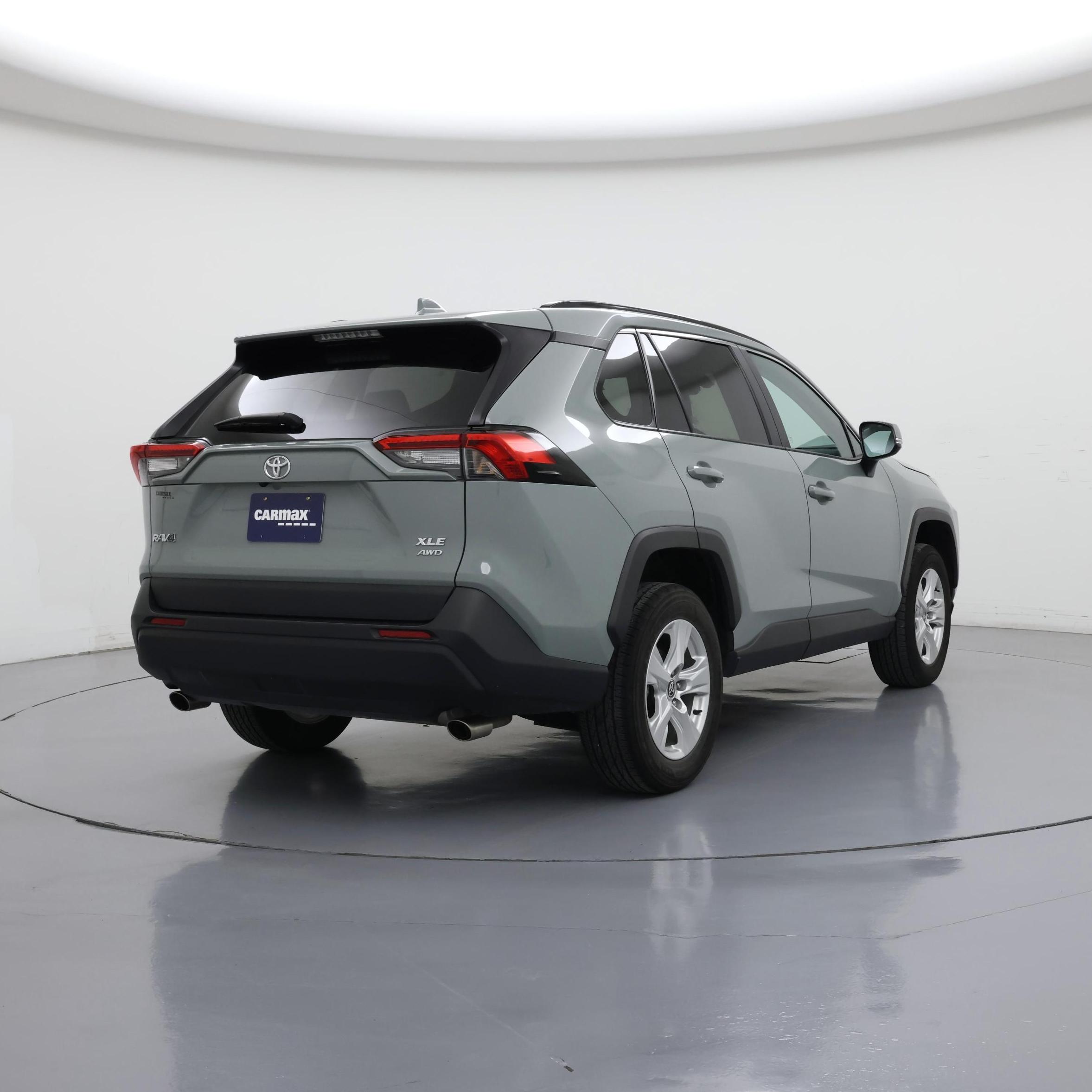 Thumbnail: 2021 Toyota RAV4 - 8