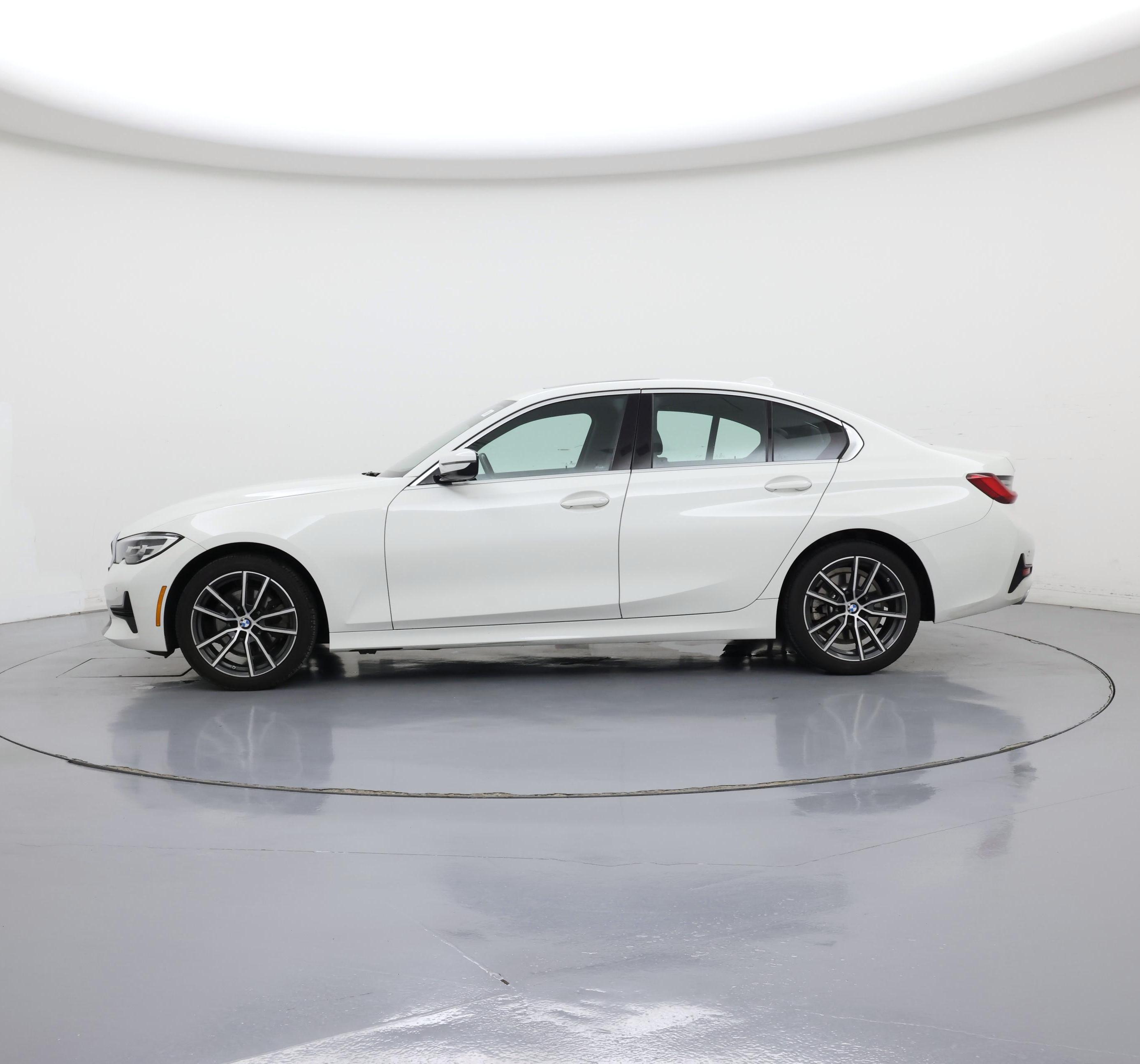 Thumbnail: 2020 BMW 3 Series - 3