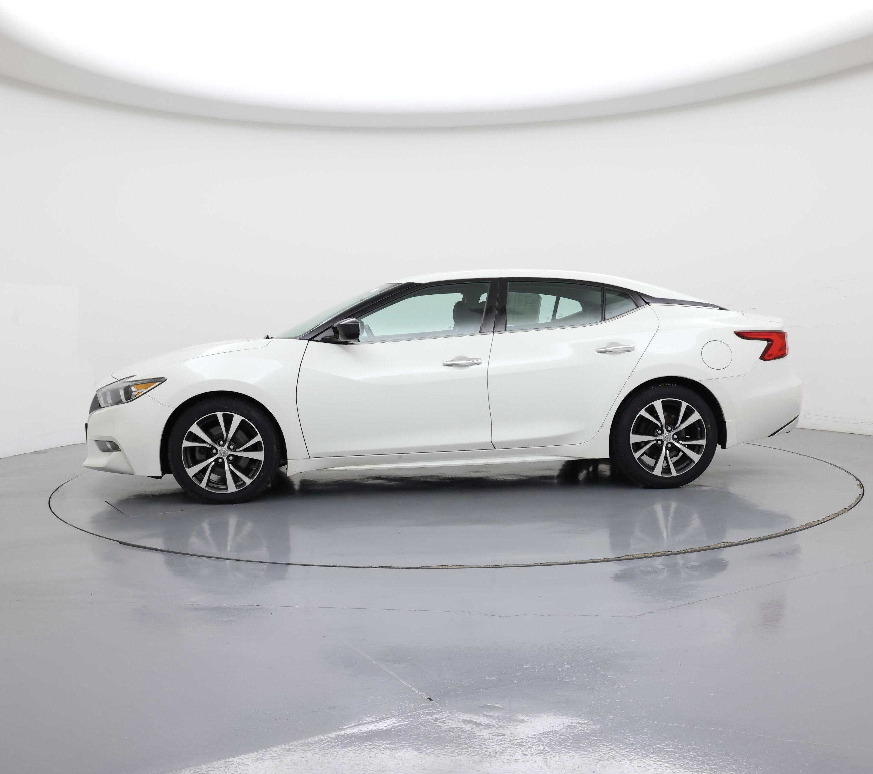 Thumbnail: 2016 Nissan Maxima - 3