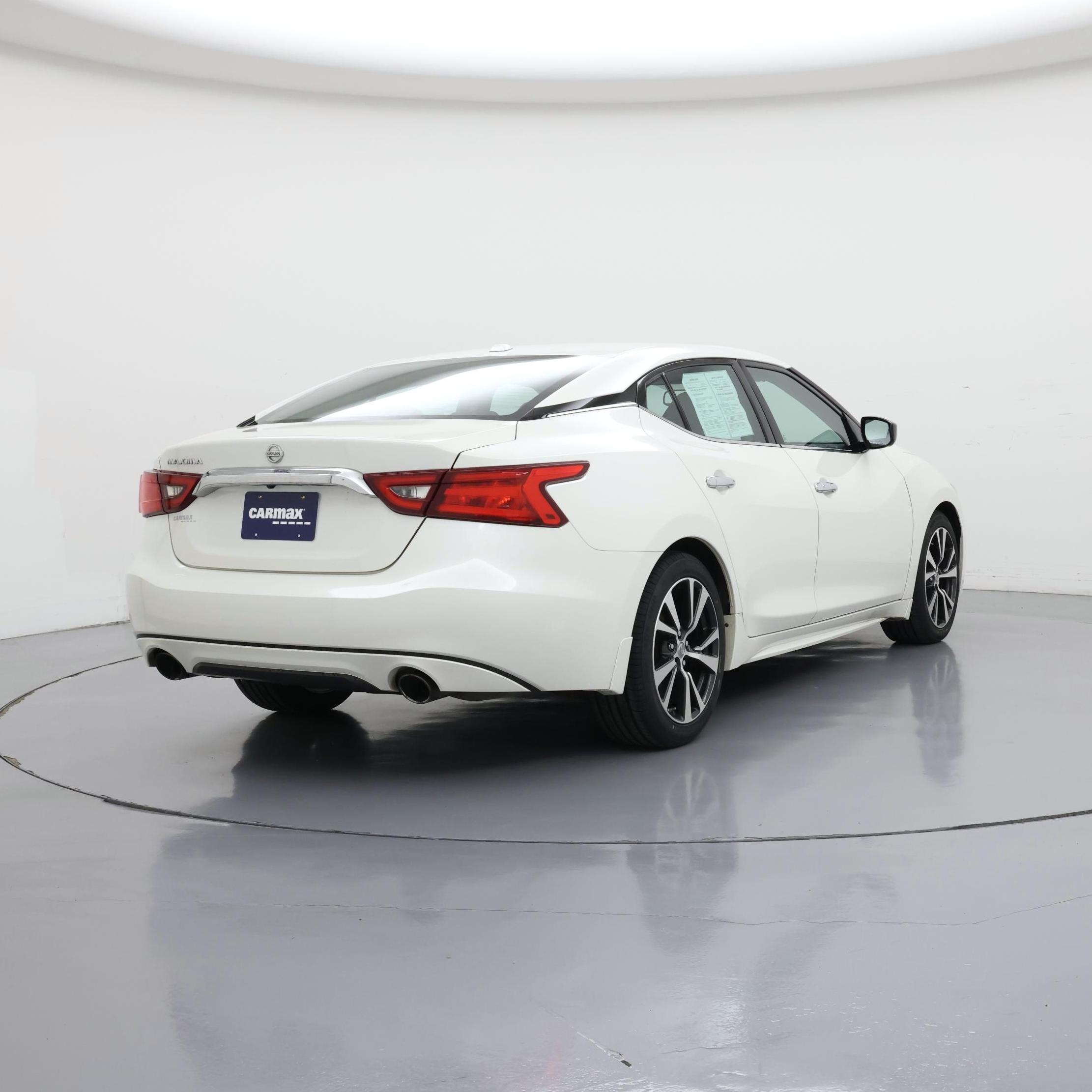 Thumbnail: 2016 Nissan Maxima - 8