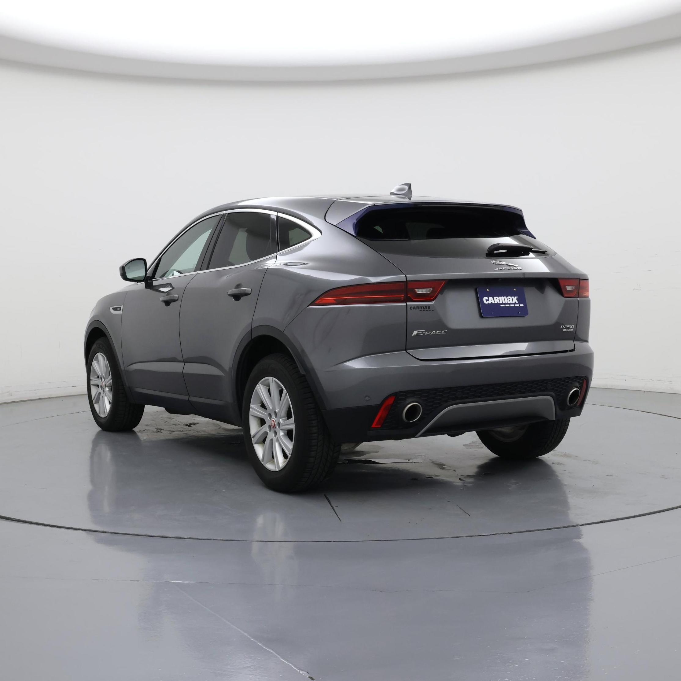 Thumbnail: 2018 Jaguar E-Pace - 2