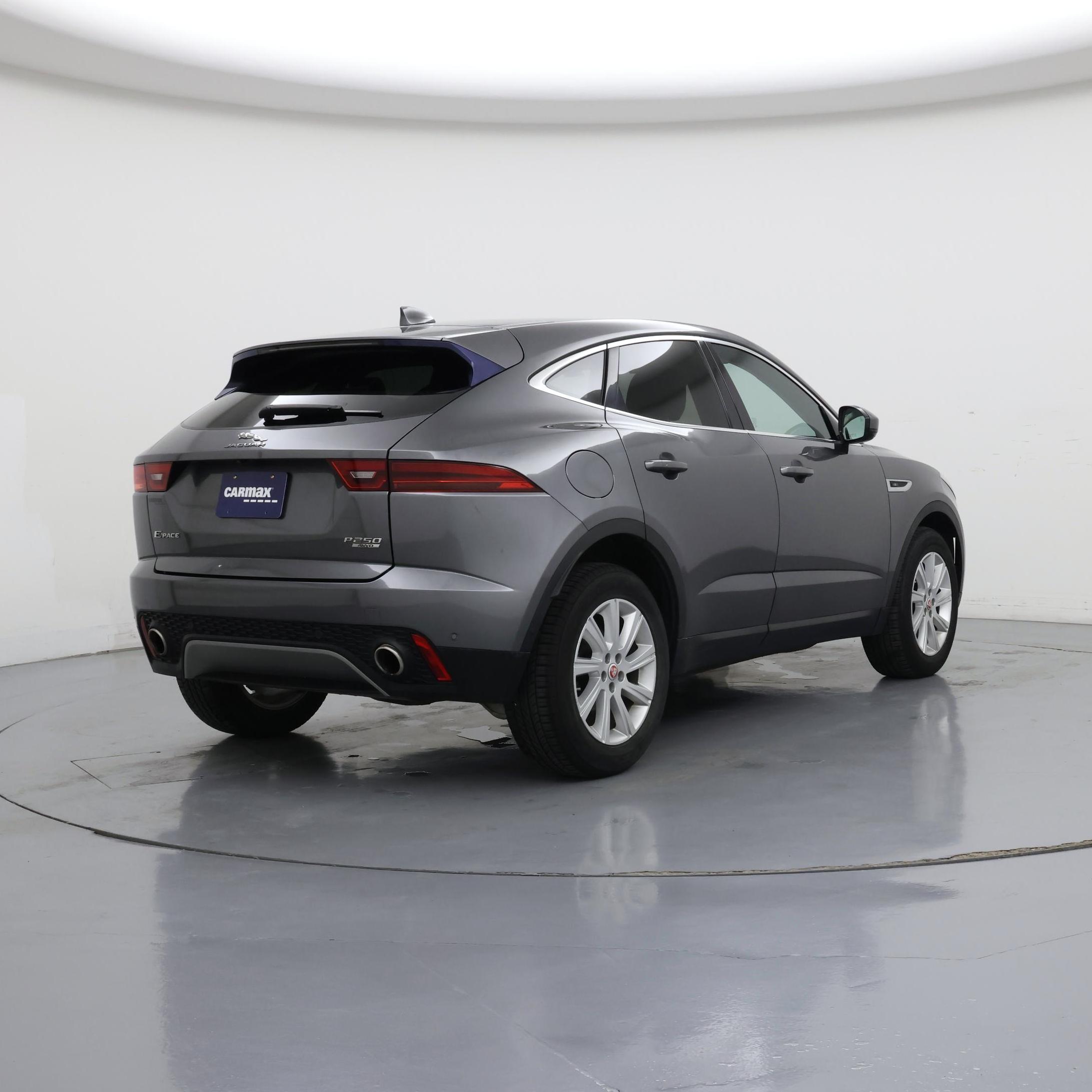 Thumbnail: 2018 Jaguar E-Pace - 8