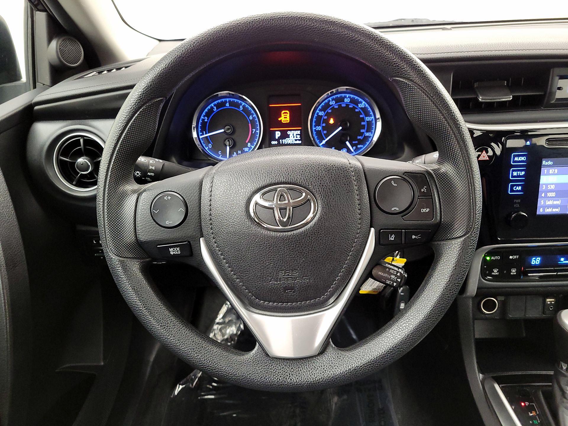 Thumbnail: 2017 Toyota Corolla - 10
