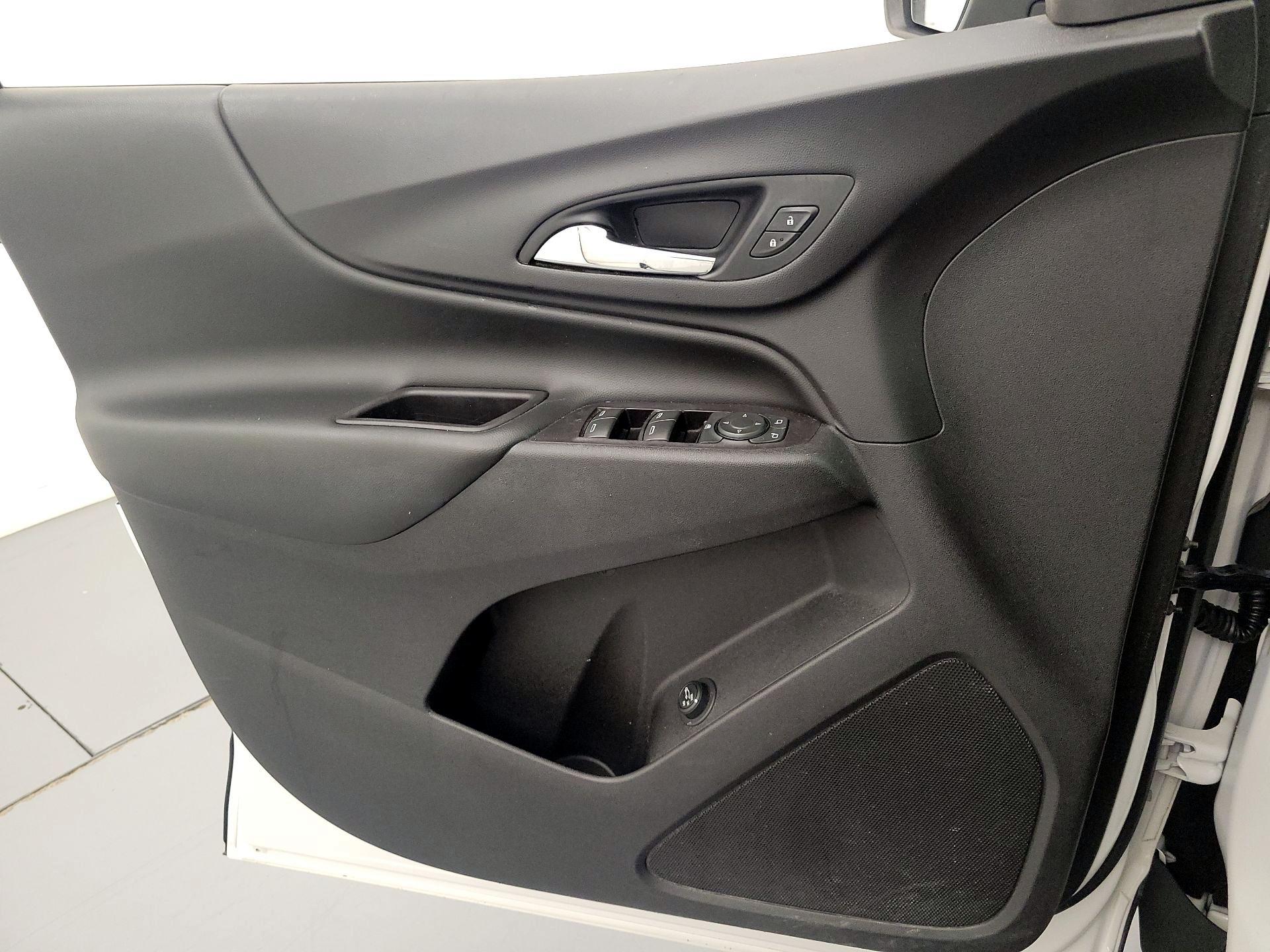 Thumbnail: 2018 Chevrolet Equinox - 12