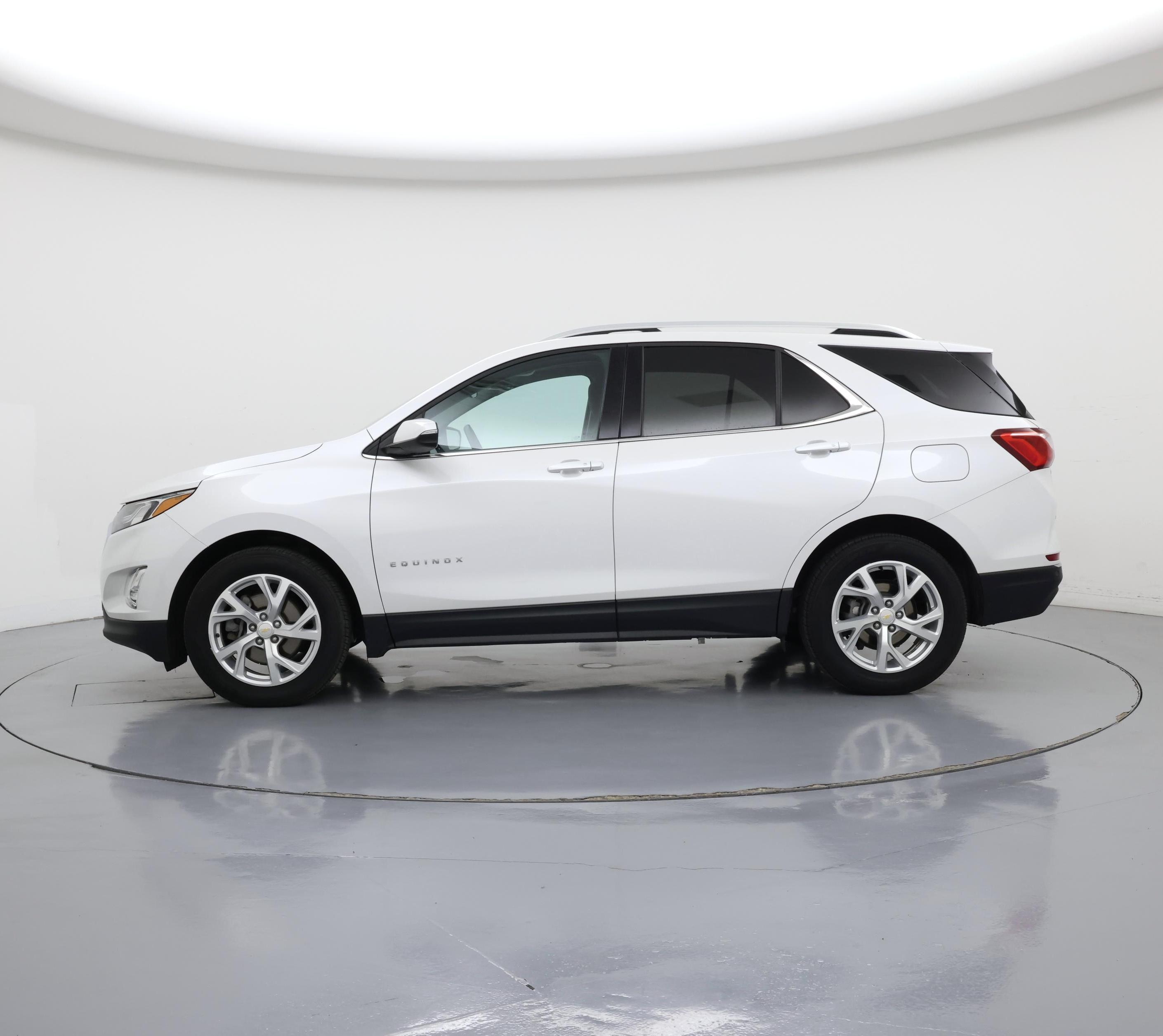 Thumbnail: 2018 Chevrolet Equinox - 3