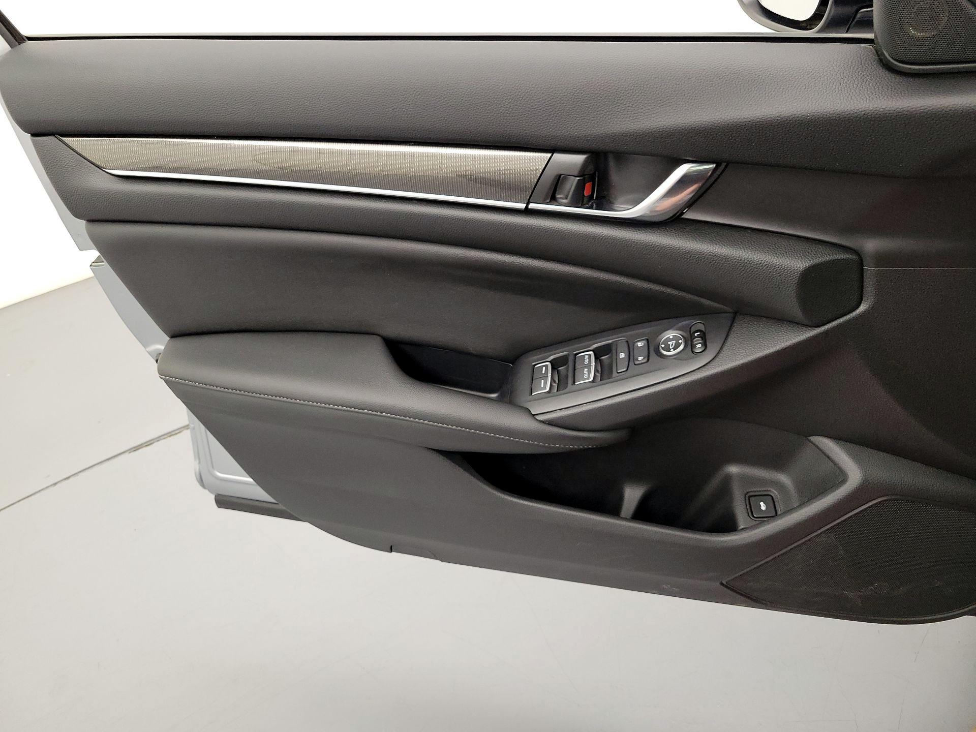 Thumbnail: 2020 Honda Accord - 12
