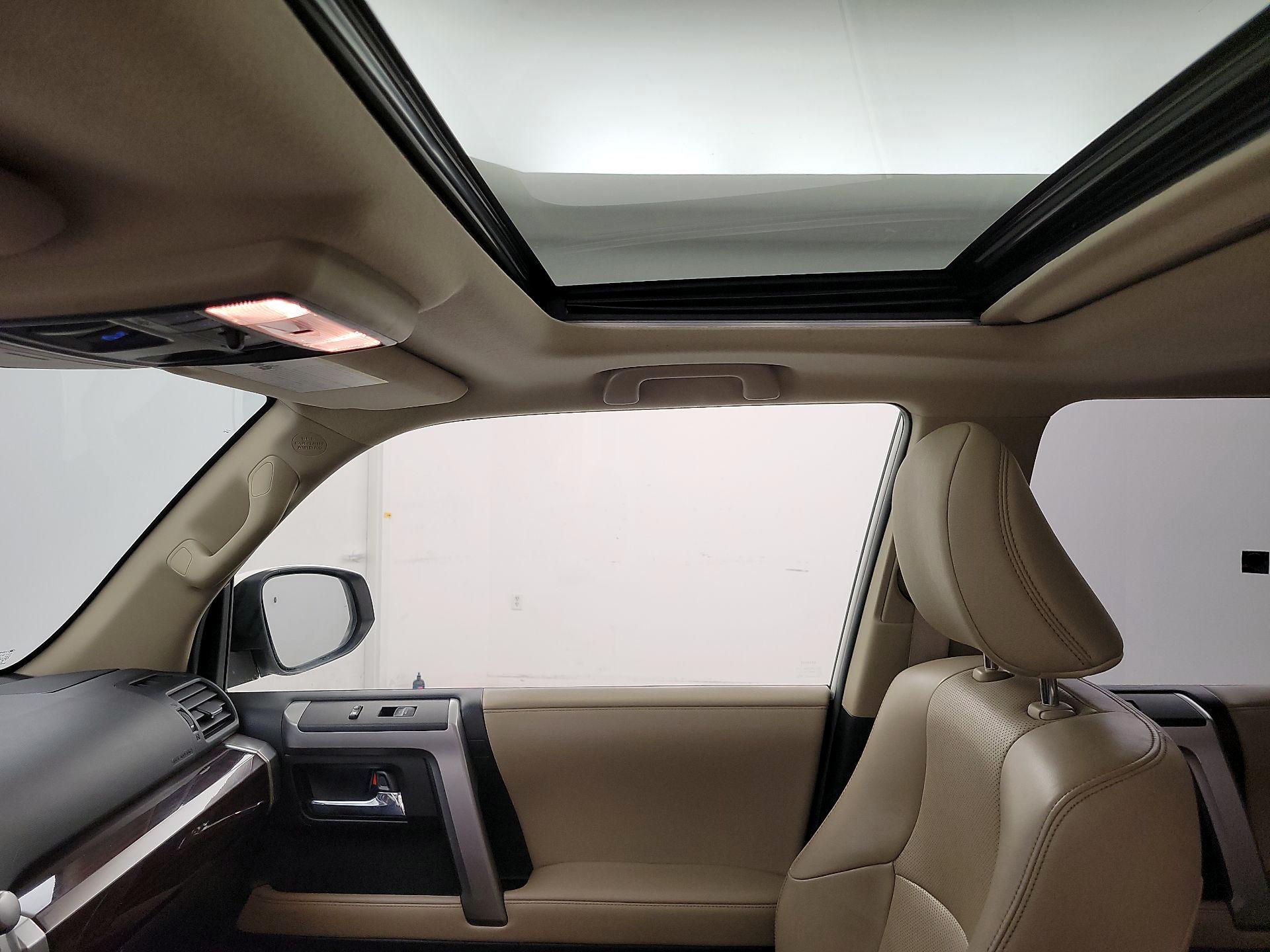 Thumbnail: 2019 Toyota 4Runner - 19