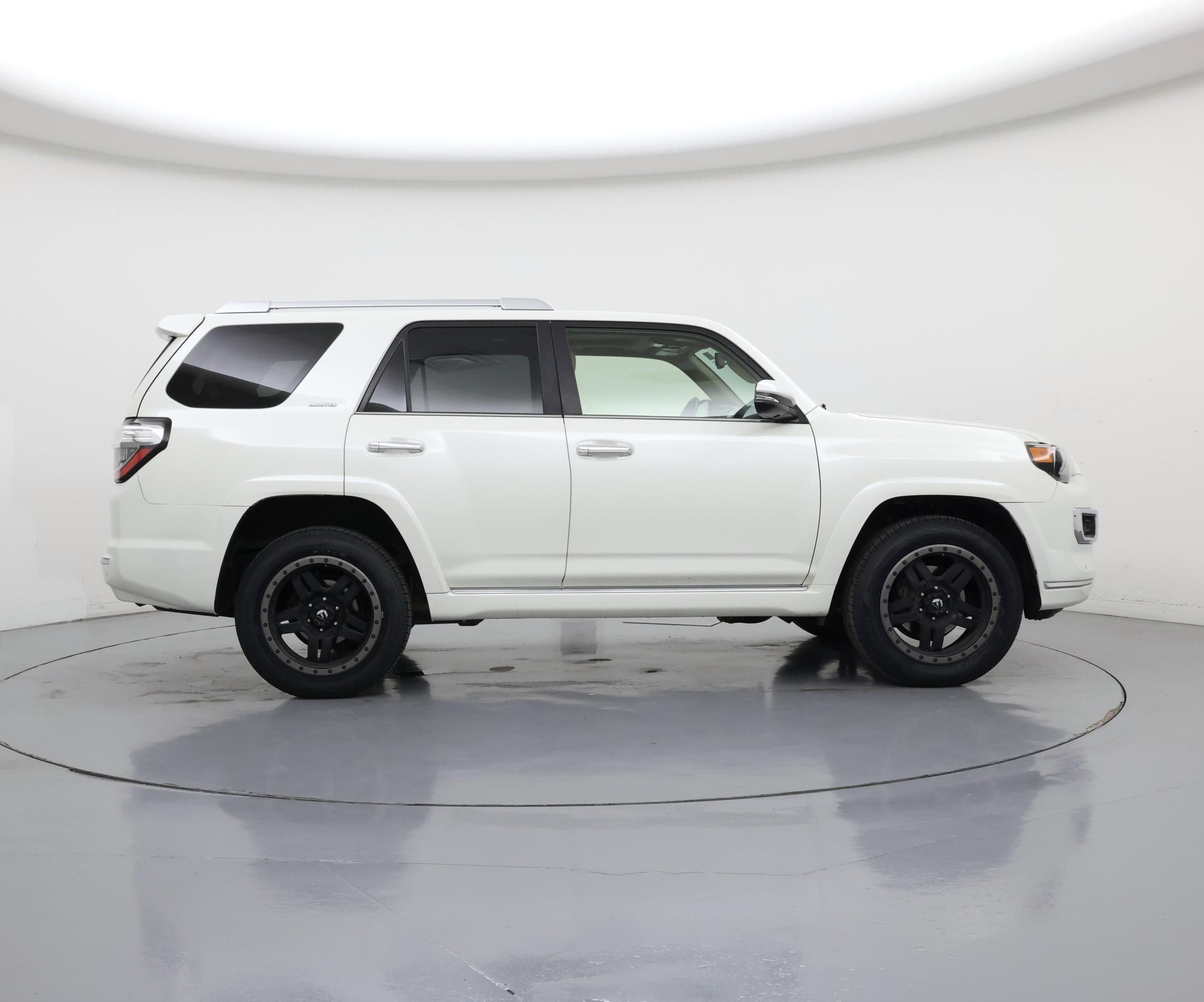 Thumbnail: 2019 Toyota 4Runner - 7