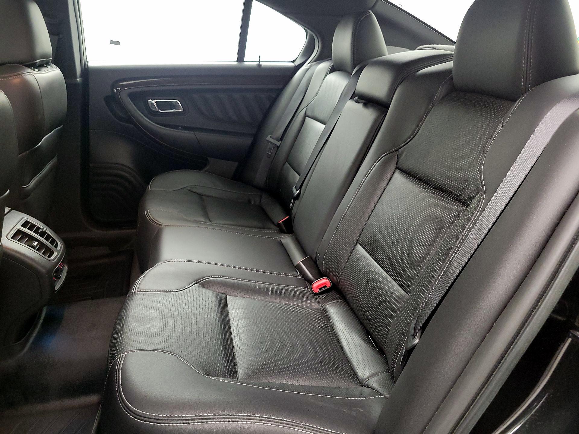 Thumbnail: 2015 Ford Taurus - 20